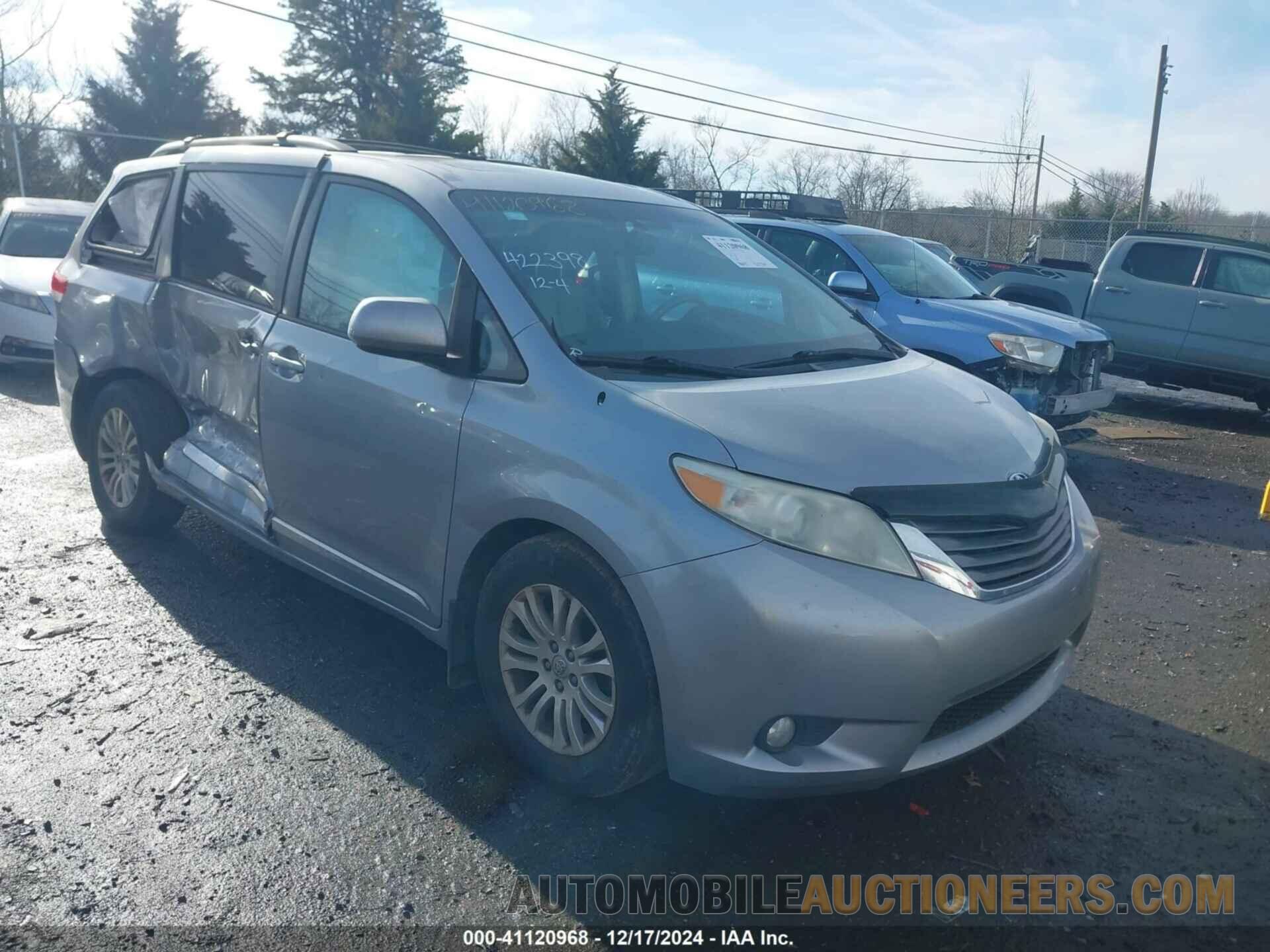 5TDYK3DC9DS371938 TOYOTA SIENNA 2013