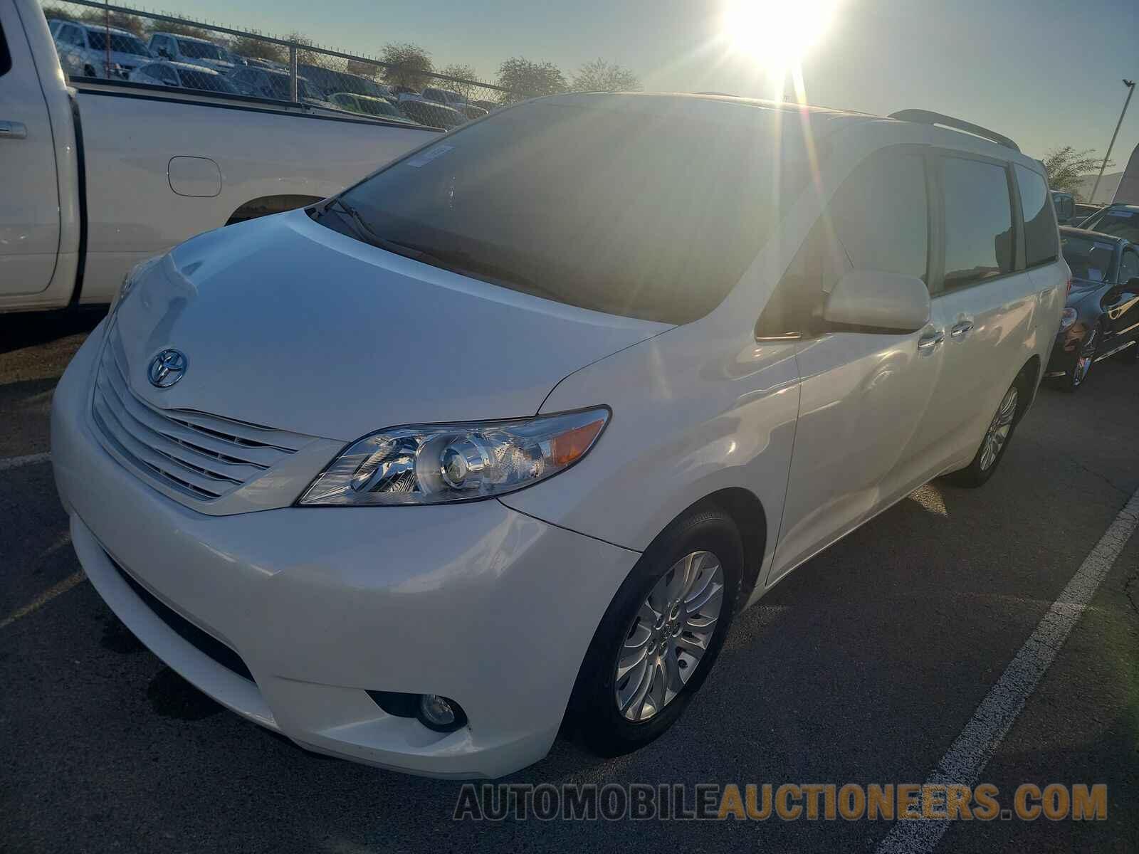 5TDYK3DC9FS527396 Toyota Sienna 2015