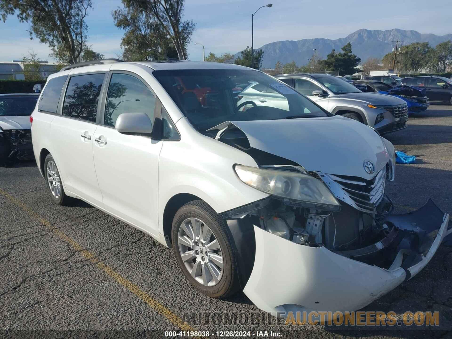 5TDYK3DCXCS251208 TOYOTA SIENNA 2012