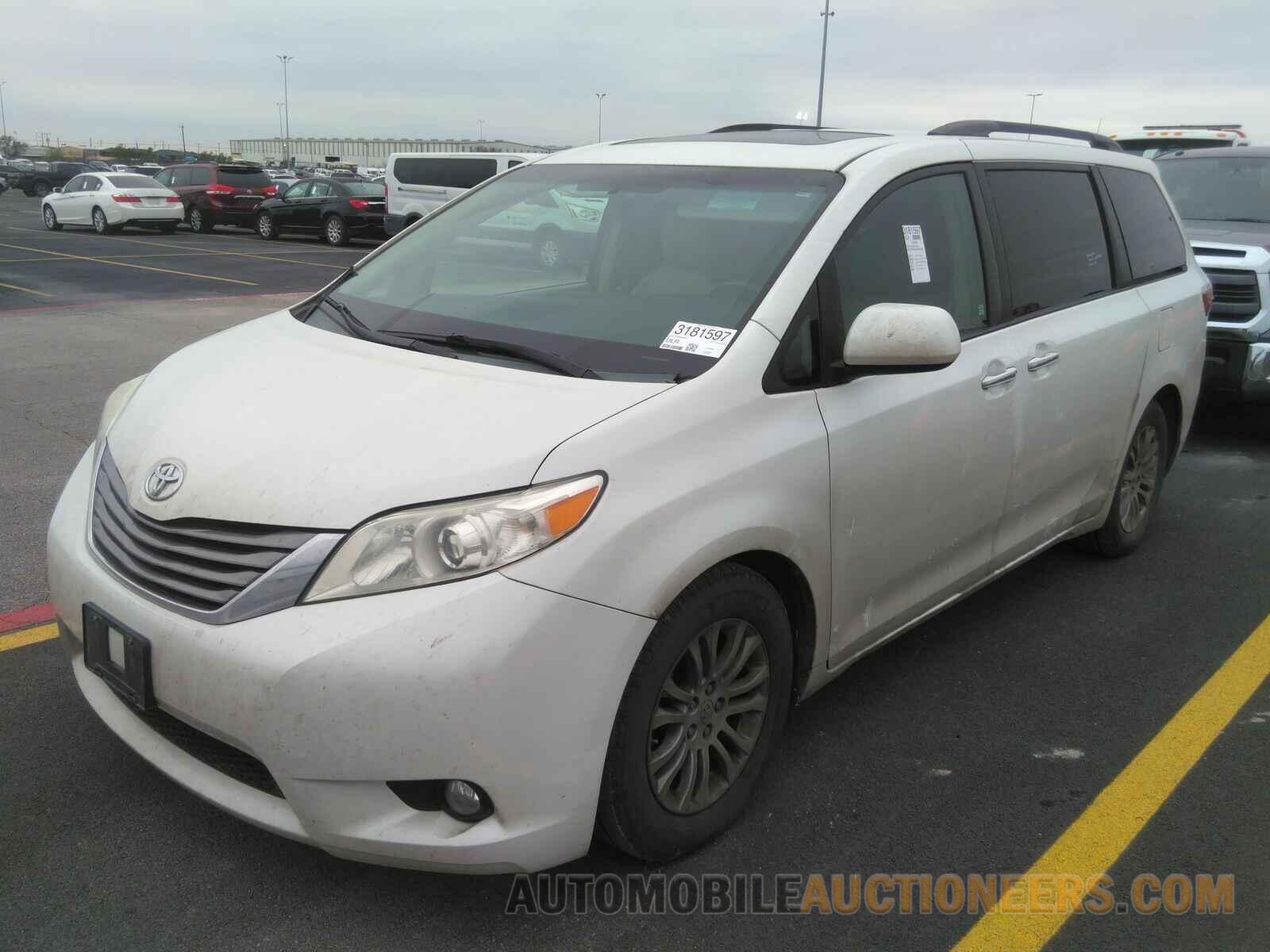 5TDYK3DCXFS586067 Toyota Sienna 2015