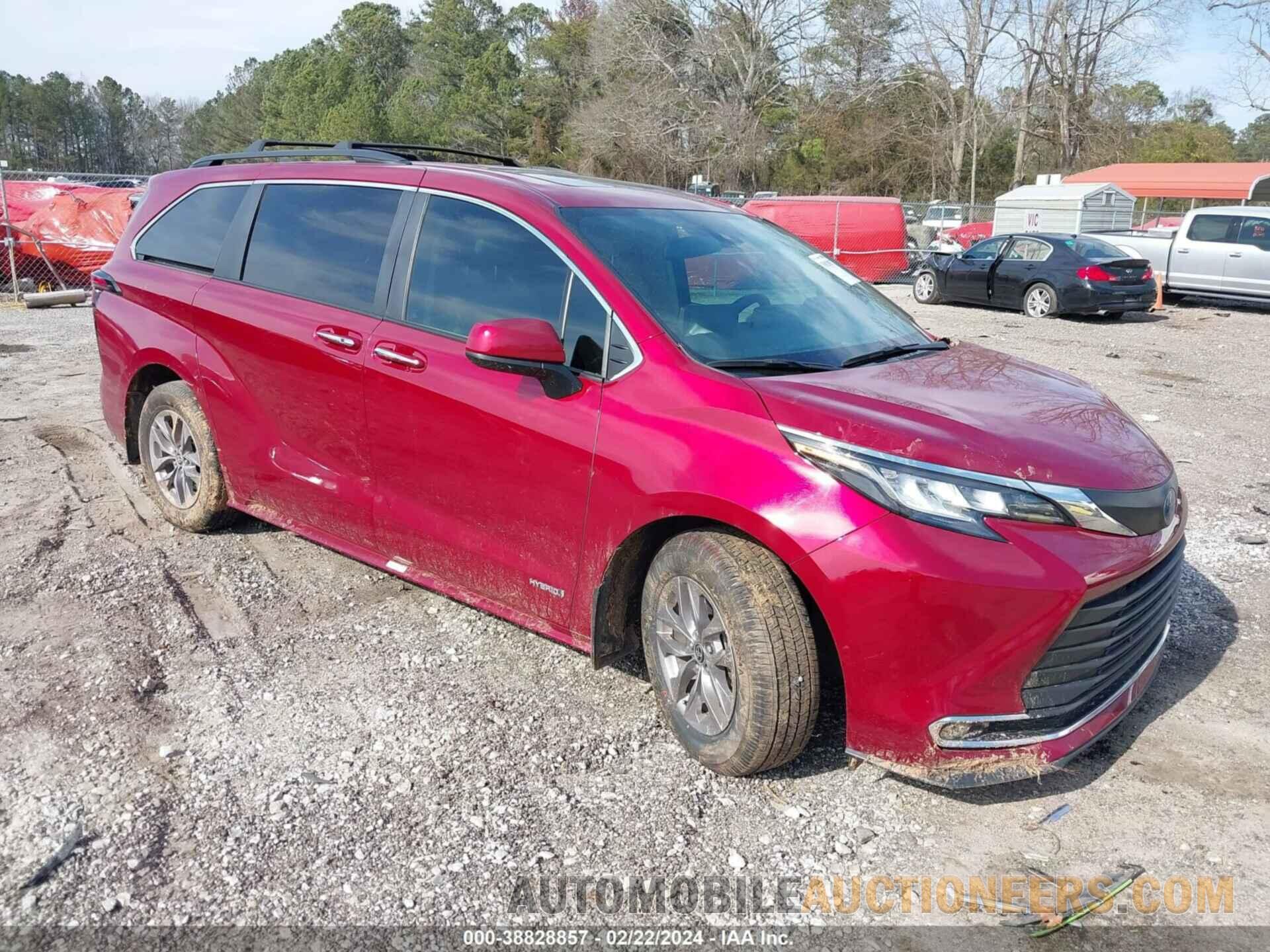 5TDYRKEC0MS064615 TOYOTA SIENNA 2021