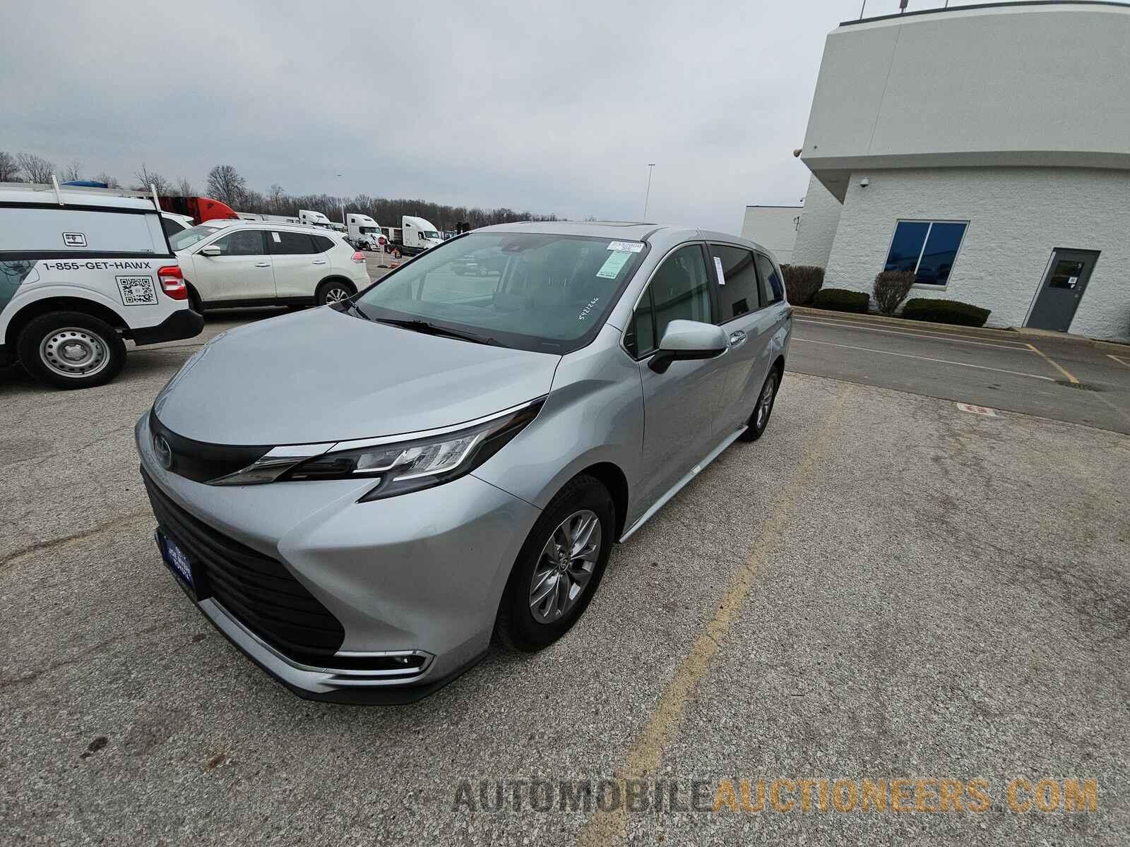 5TDYRKEC0NS126242 Toyota Sienna 2022