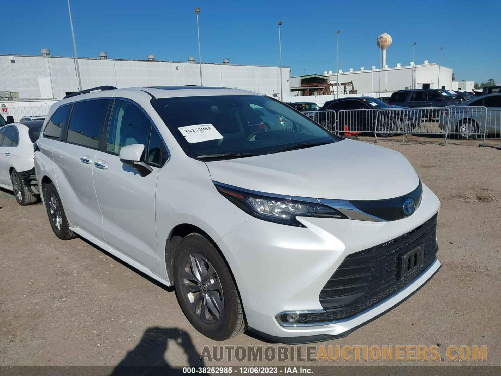 5TDYRKEC0PS172592 TOYOTA SIENNA 2023