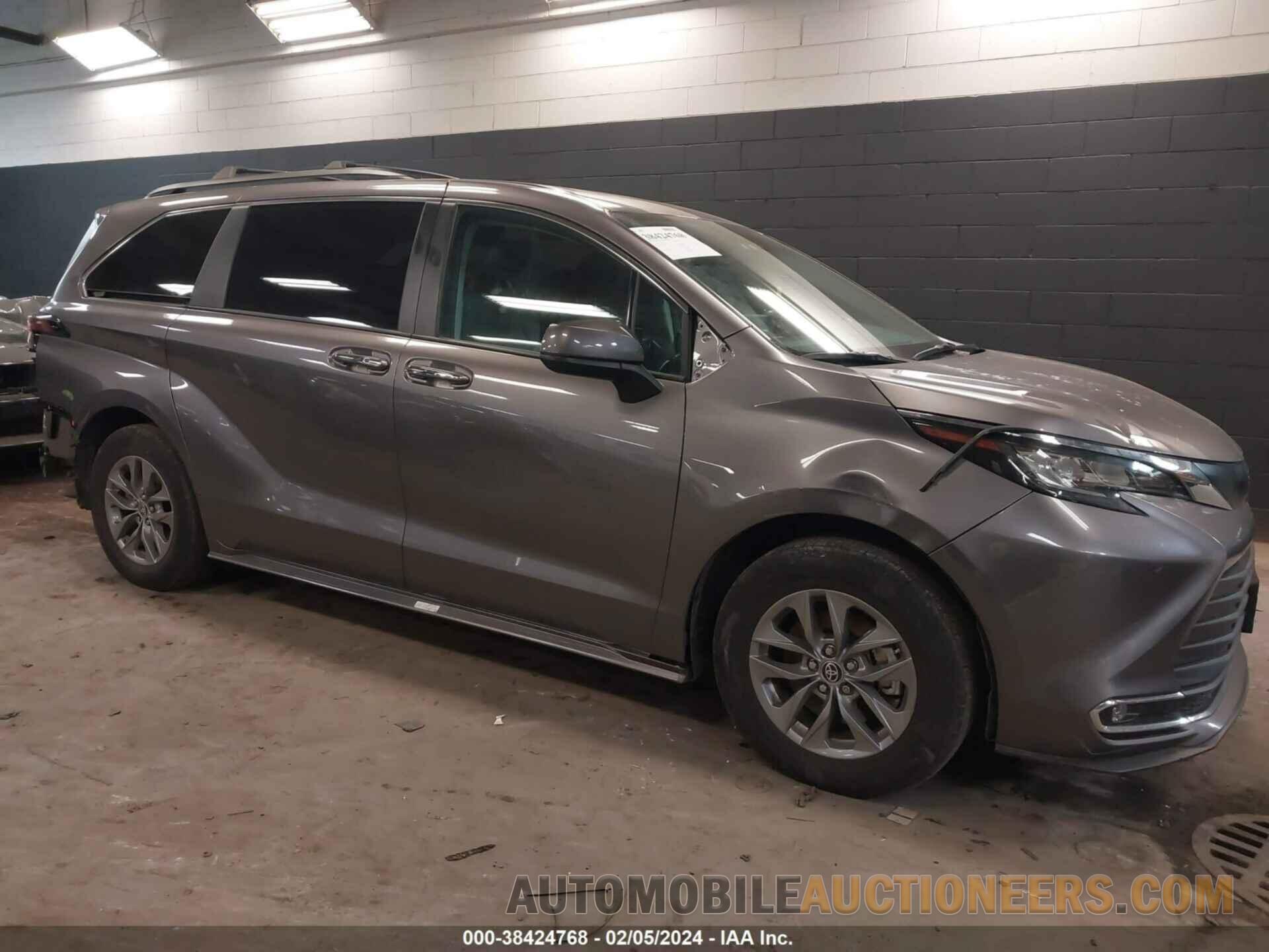 5TDYRKEC1NS087077 TOYOTA SIENNA 2022