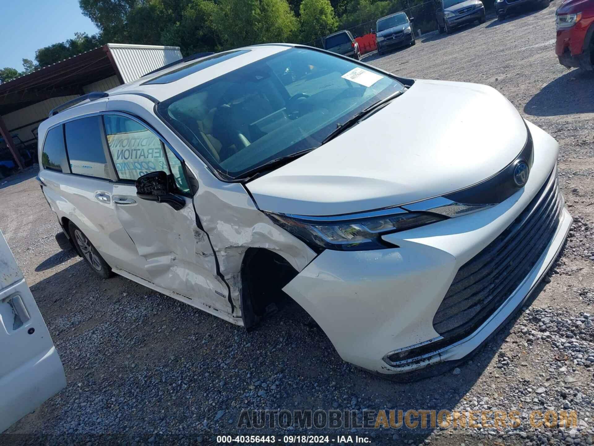 5TDYRKEC2MS036704 TOYOTA SIENNA 2021