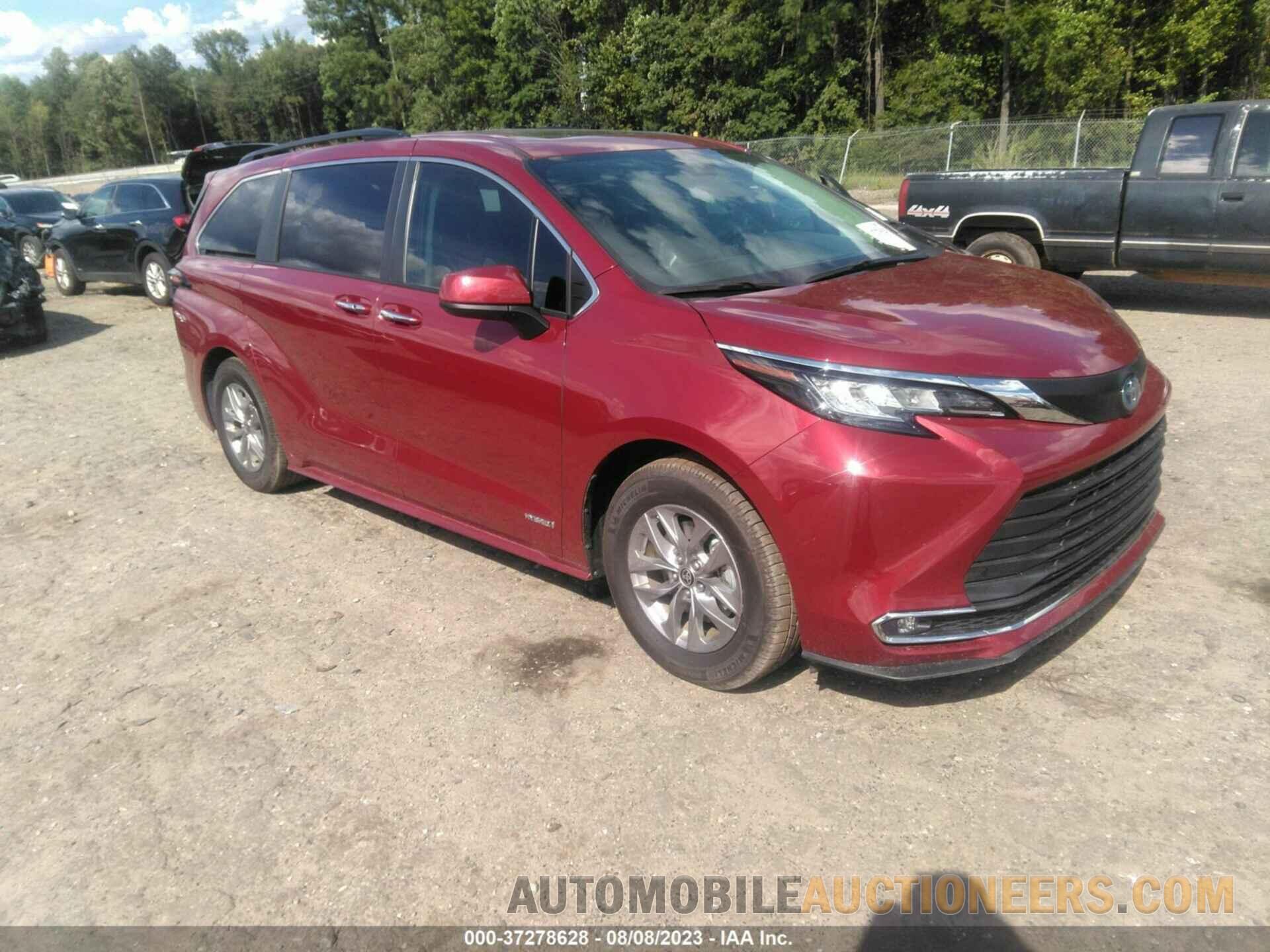 5TDYRKEC2MS068097 TOYOTA SIENNA 2021