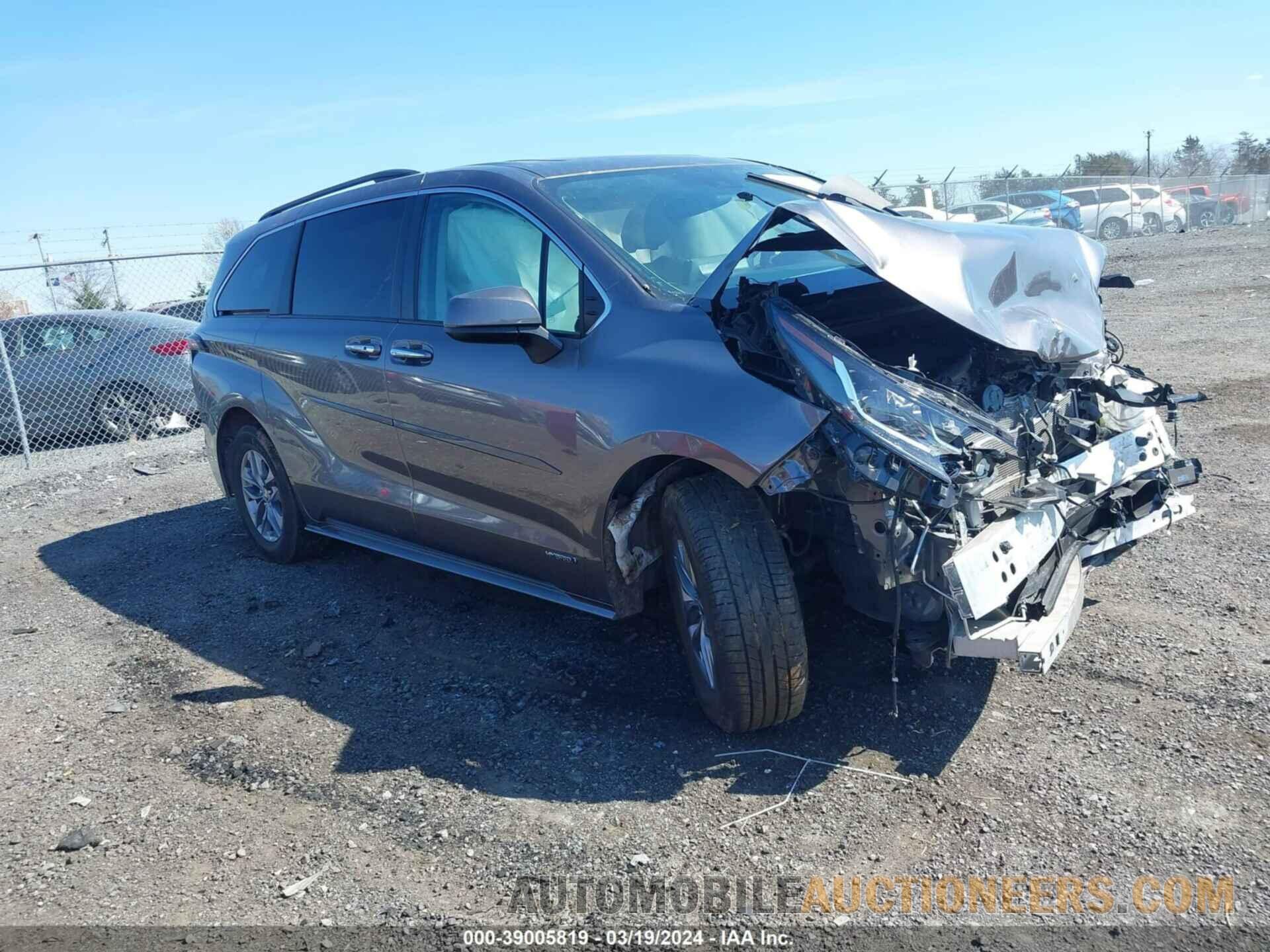 5TDYRKEC2MS070285 TOYOTA SIENNA 2021