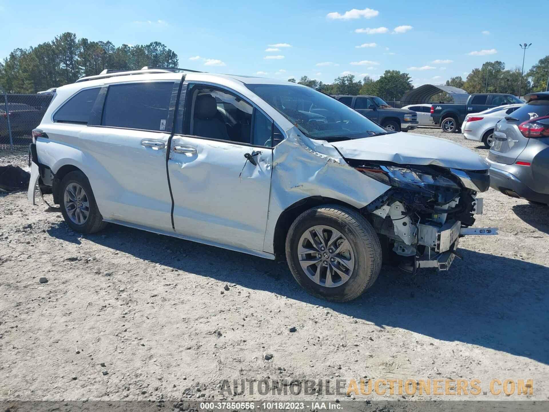 5TDYRKEC2NS088237 TOYOTA SIENNA 2022