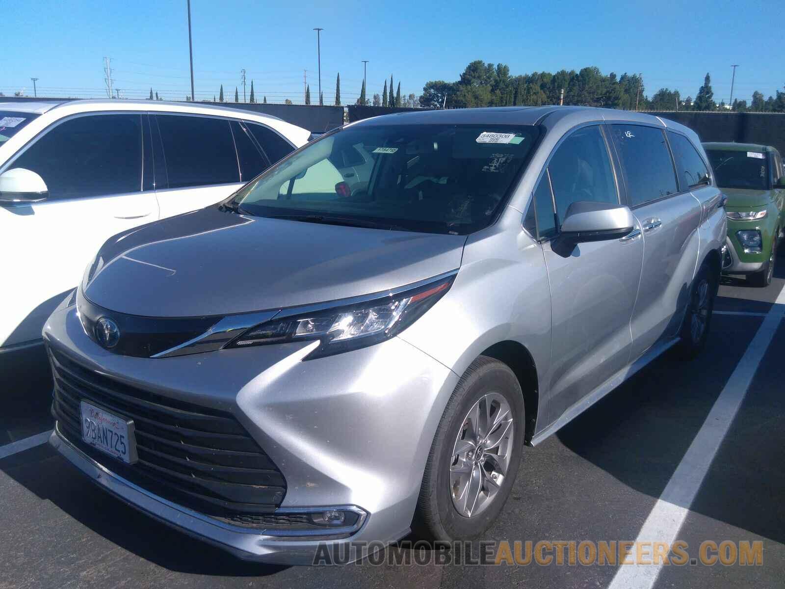 5TDYRKEC2NS129708 Toyota Sienna 2022