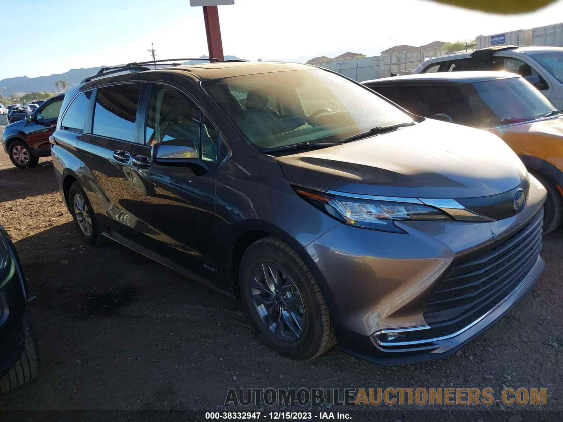 5TDYRKEC4MS015563 TOYOTA SIENNA 2021