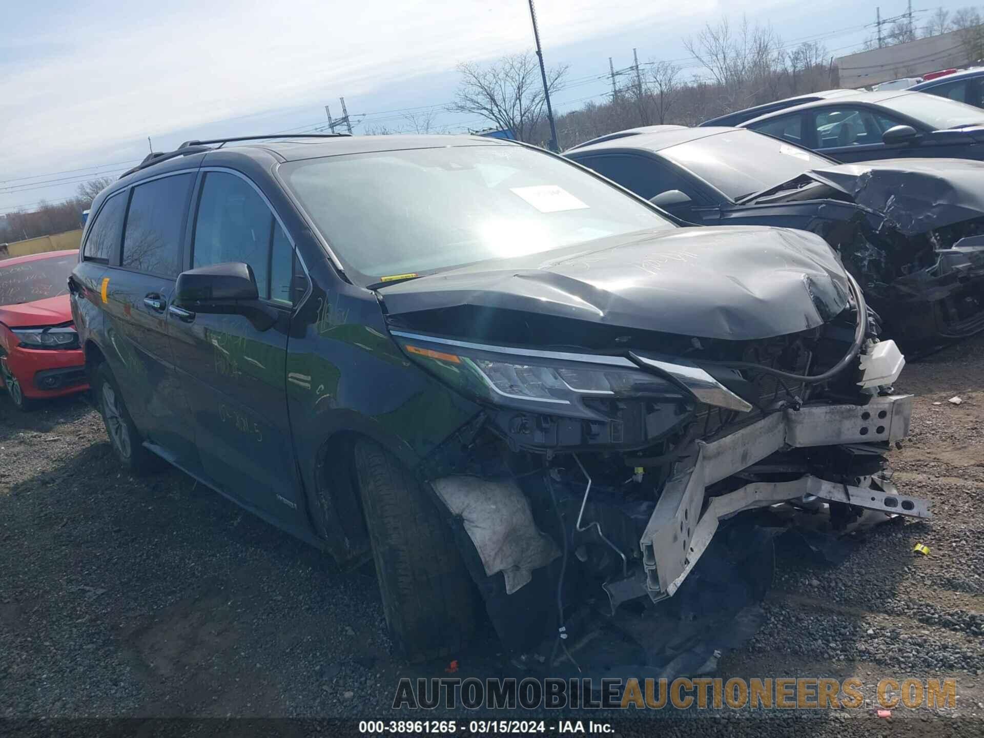 5TDYRKEC4MS060504 TOYOTA SIENNA 2021