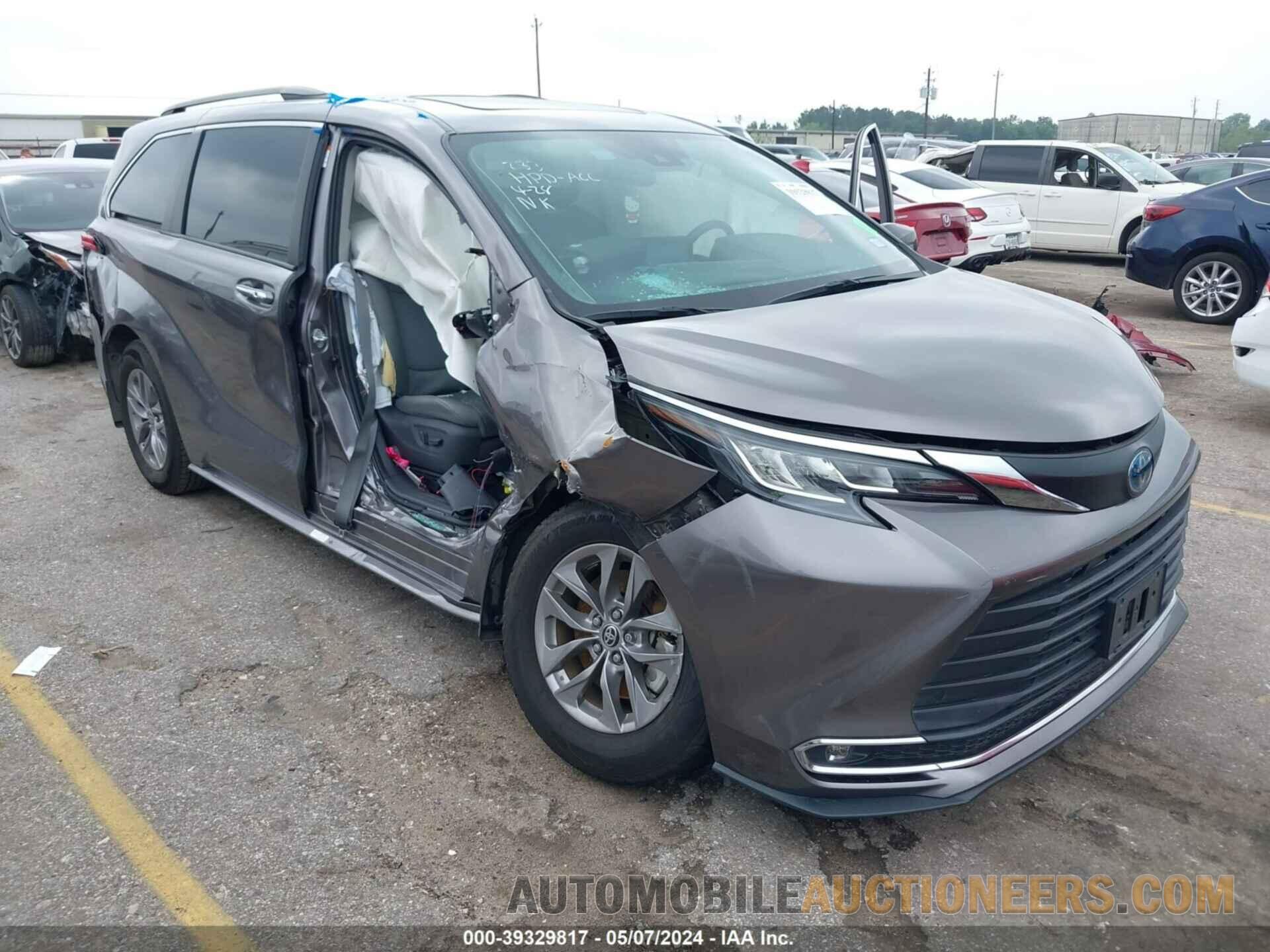 5TDYRKEC4MS067095 TOYOTA SIENNA 2021