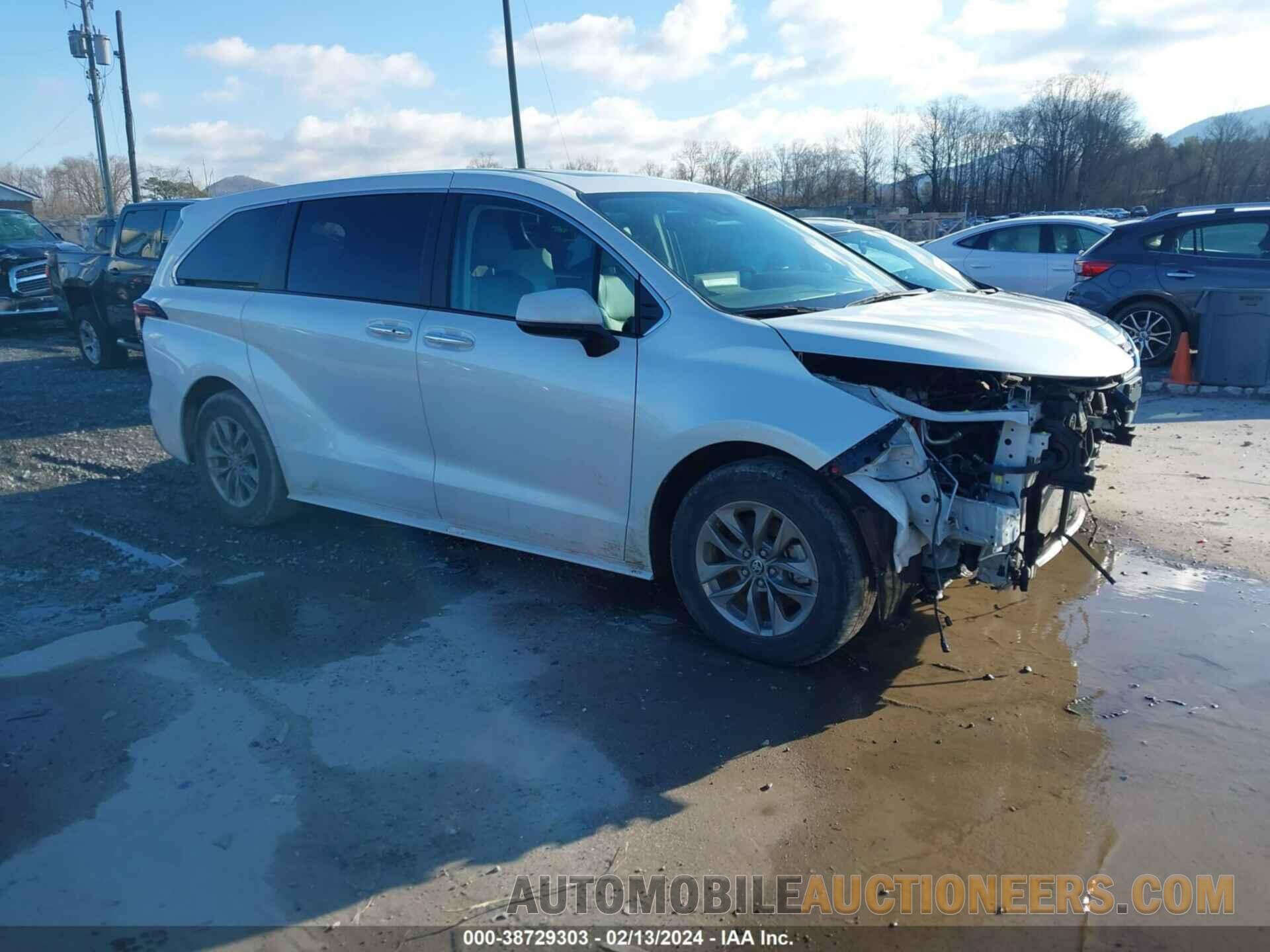 5TDYRKEC4NS131265 TOYOTA SIENNA 2022