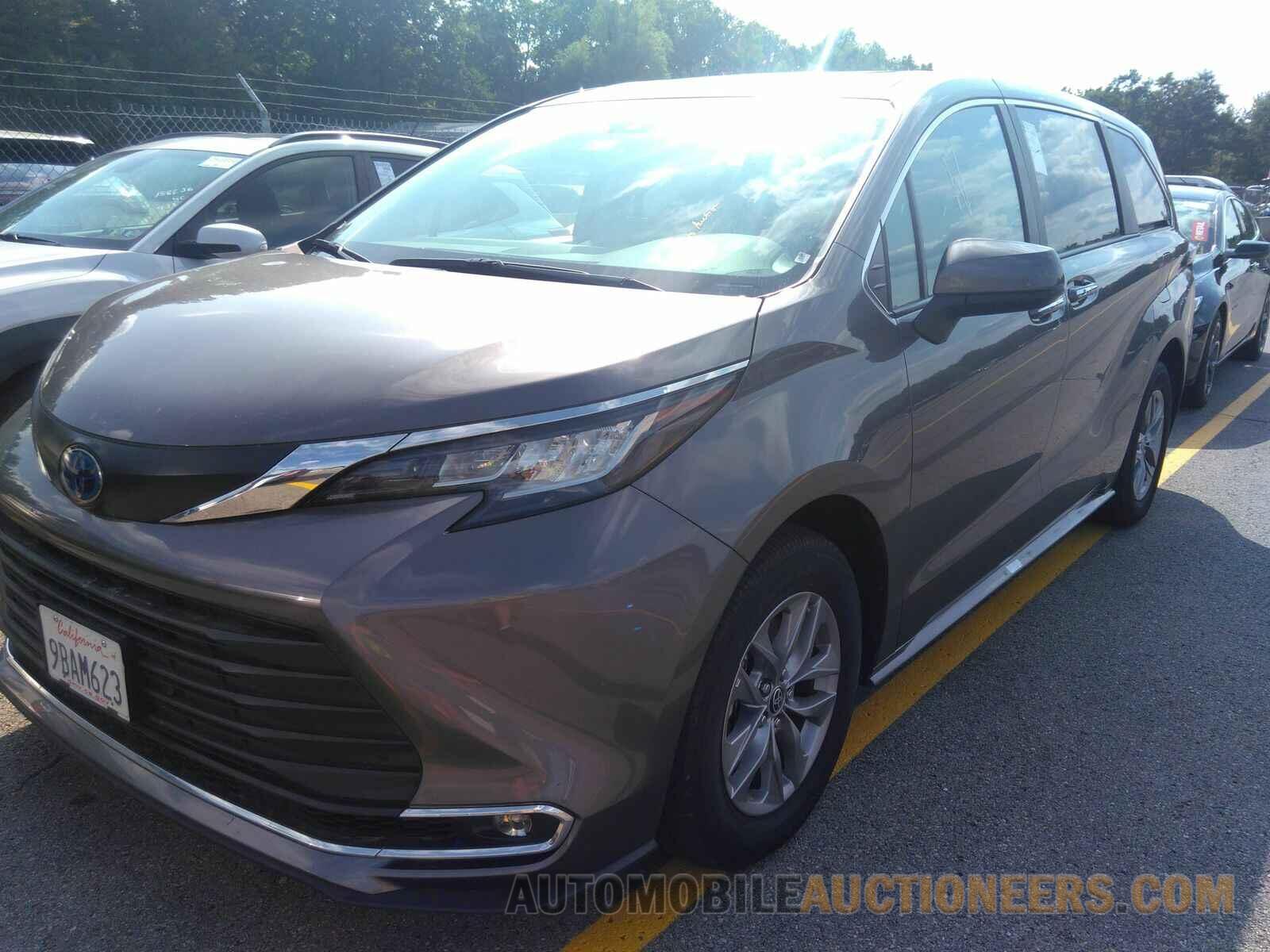 5TDYRKEC5NS130416 Toyota Sienna 2022