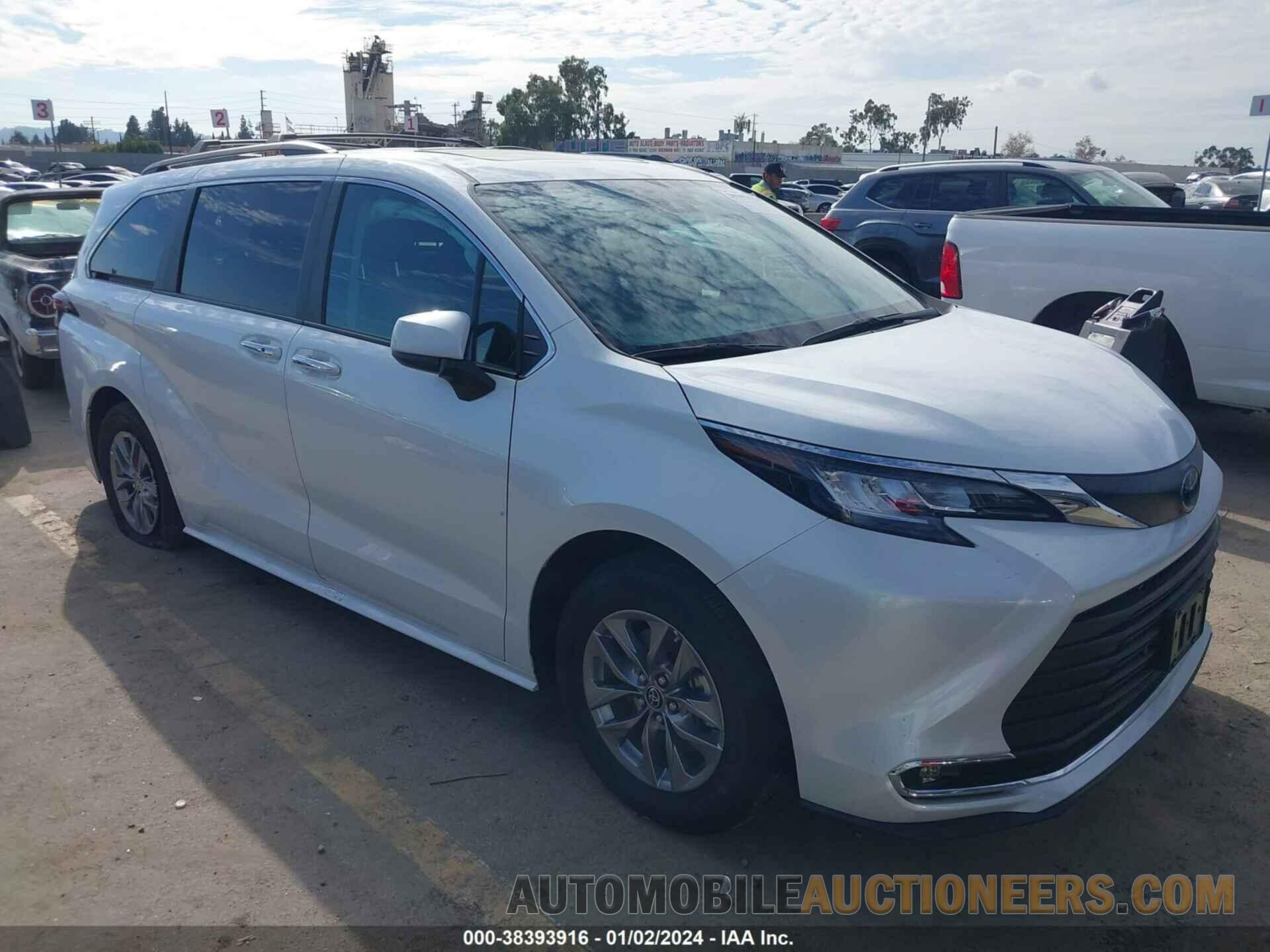 5TDYRKEC5PS143718 TOYOTA SIENNA 2023