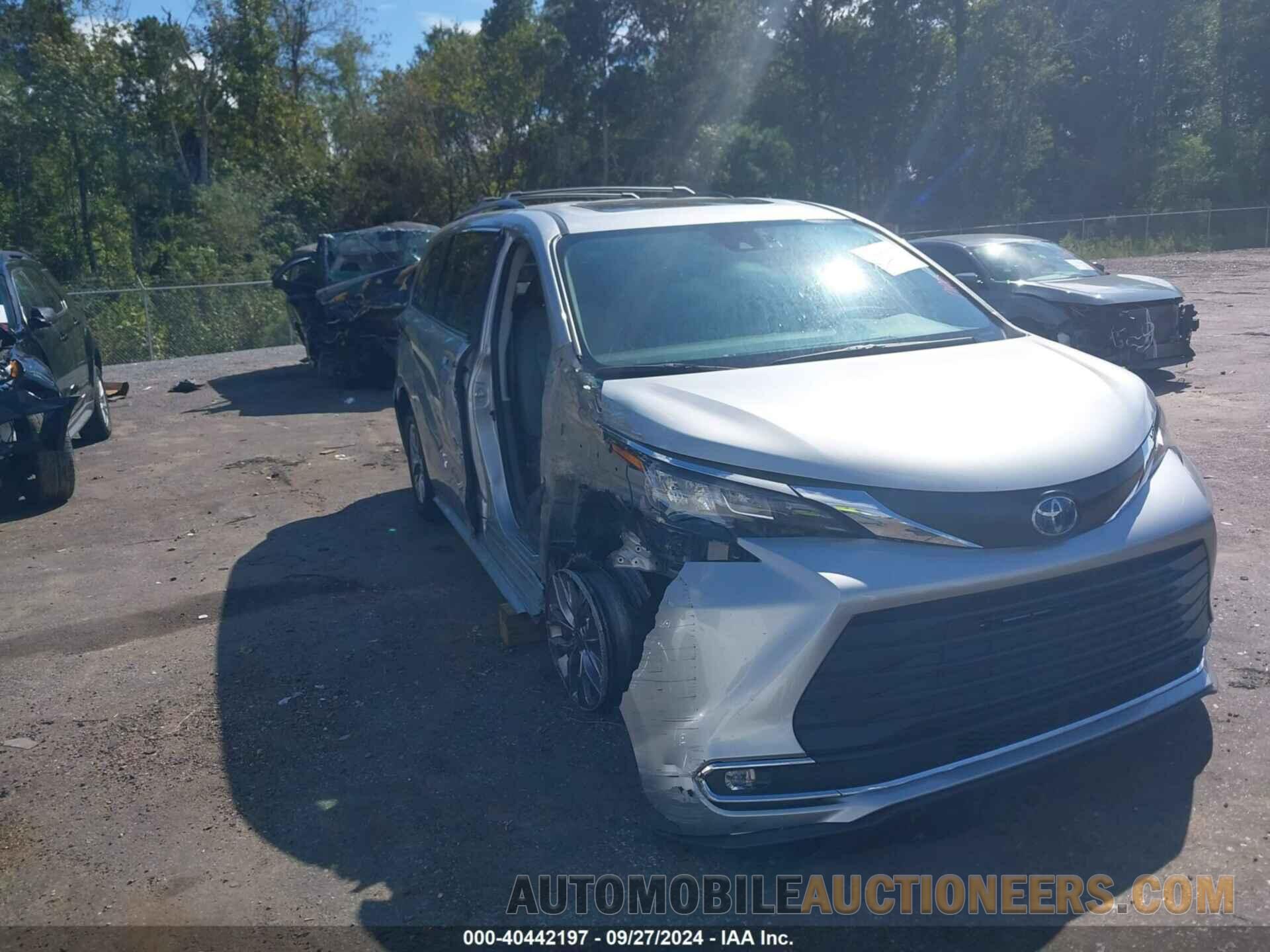 5TDYRKEC5PS152127 TOYOTA SIENNA 2023