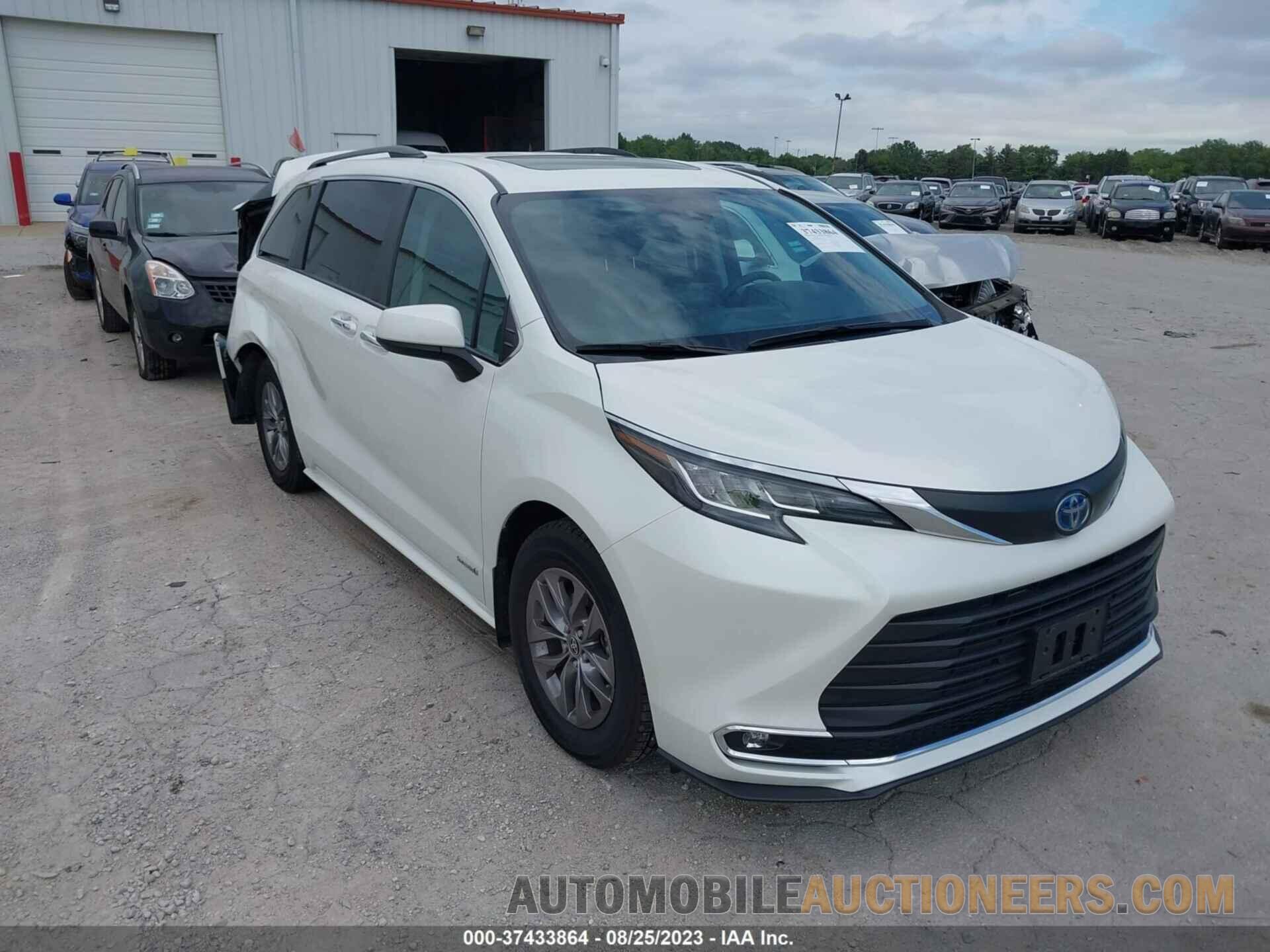 5TDYRKEC6MS049021 TOYOTA SIENNA 2021