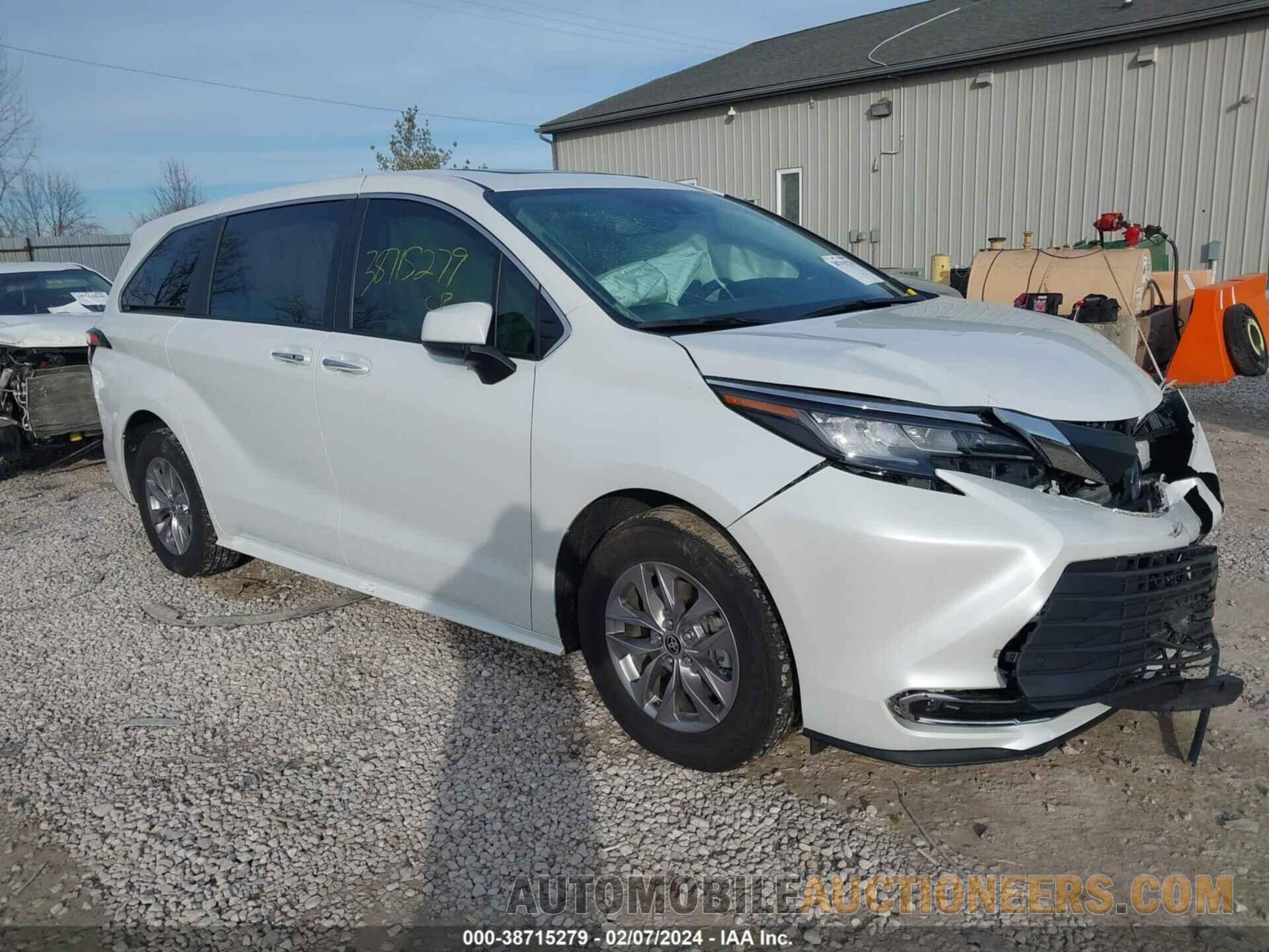 5TDYRKEC6NS077581 TOYOTA SIENNA 2022