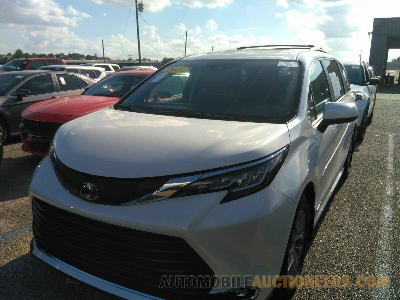 5TDYRKEC7MS041848 Toyota Sienna 2021