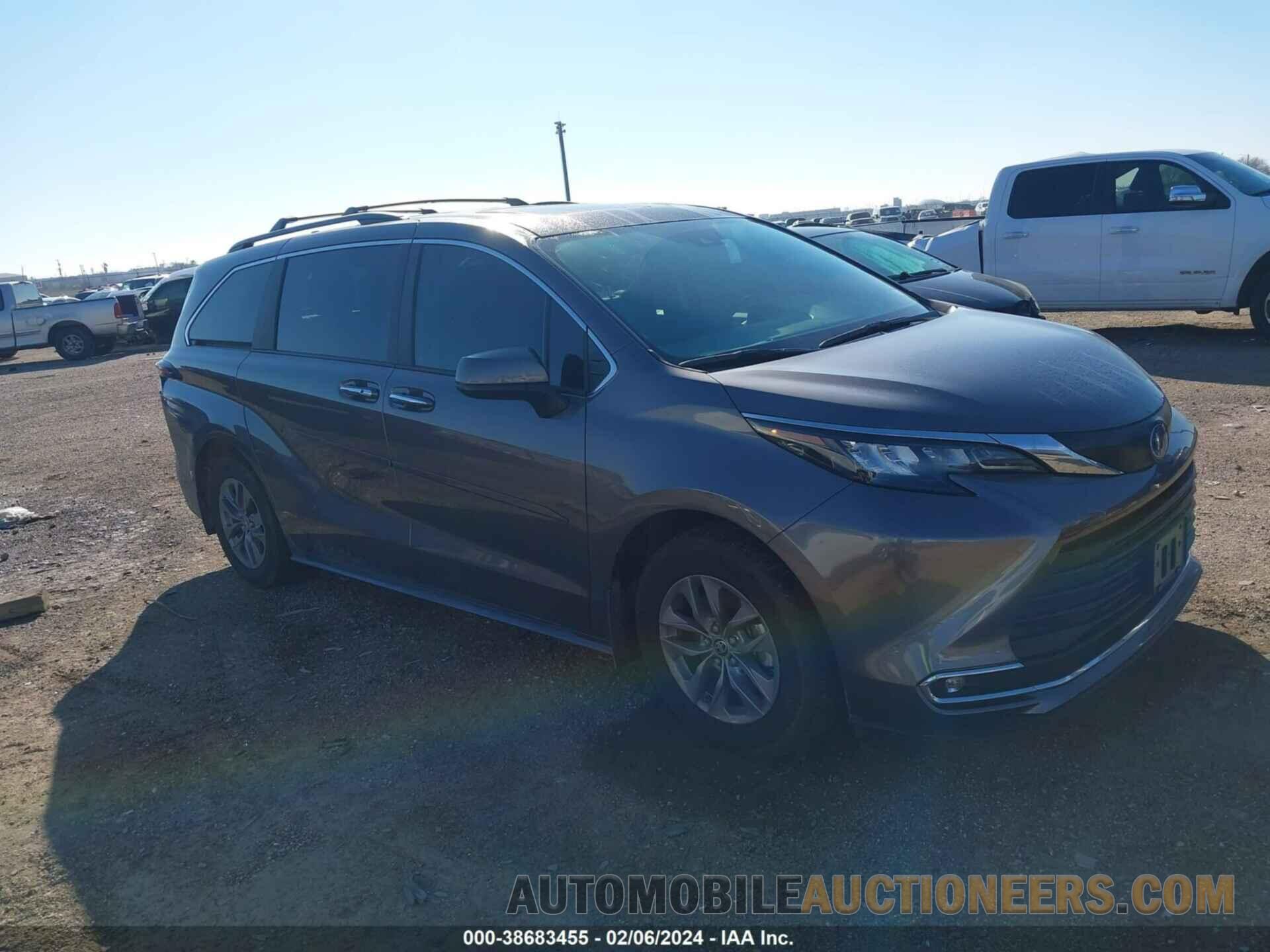 5TDYRKEC7RS183785 TOYOTA SIENNA 2024