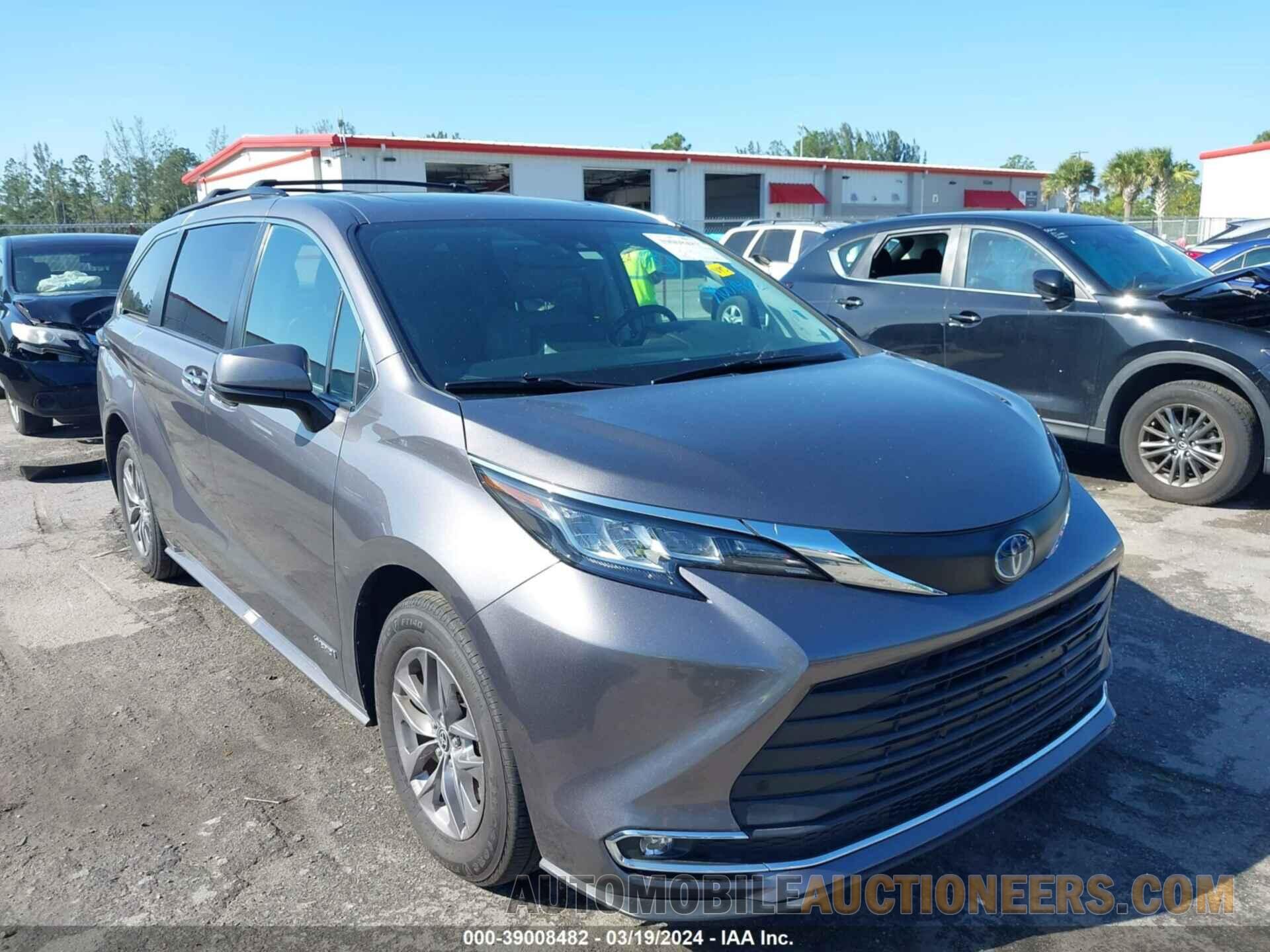 5TDYRKEC8MS056567 TOYOTA SIENNA 2021