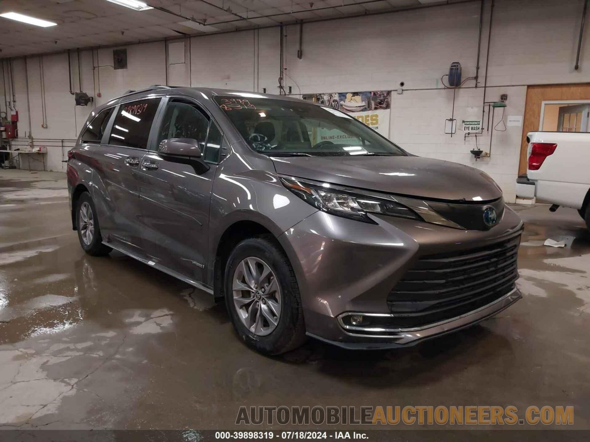 5TDYRKEC8MS072185 TOYOTA SIENNA 2021