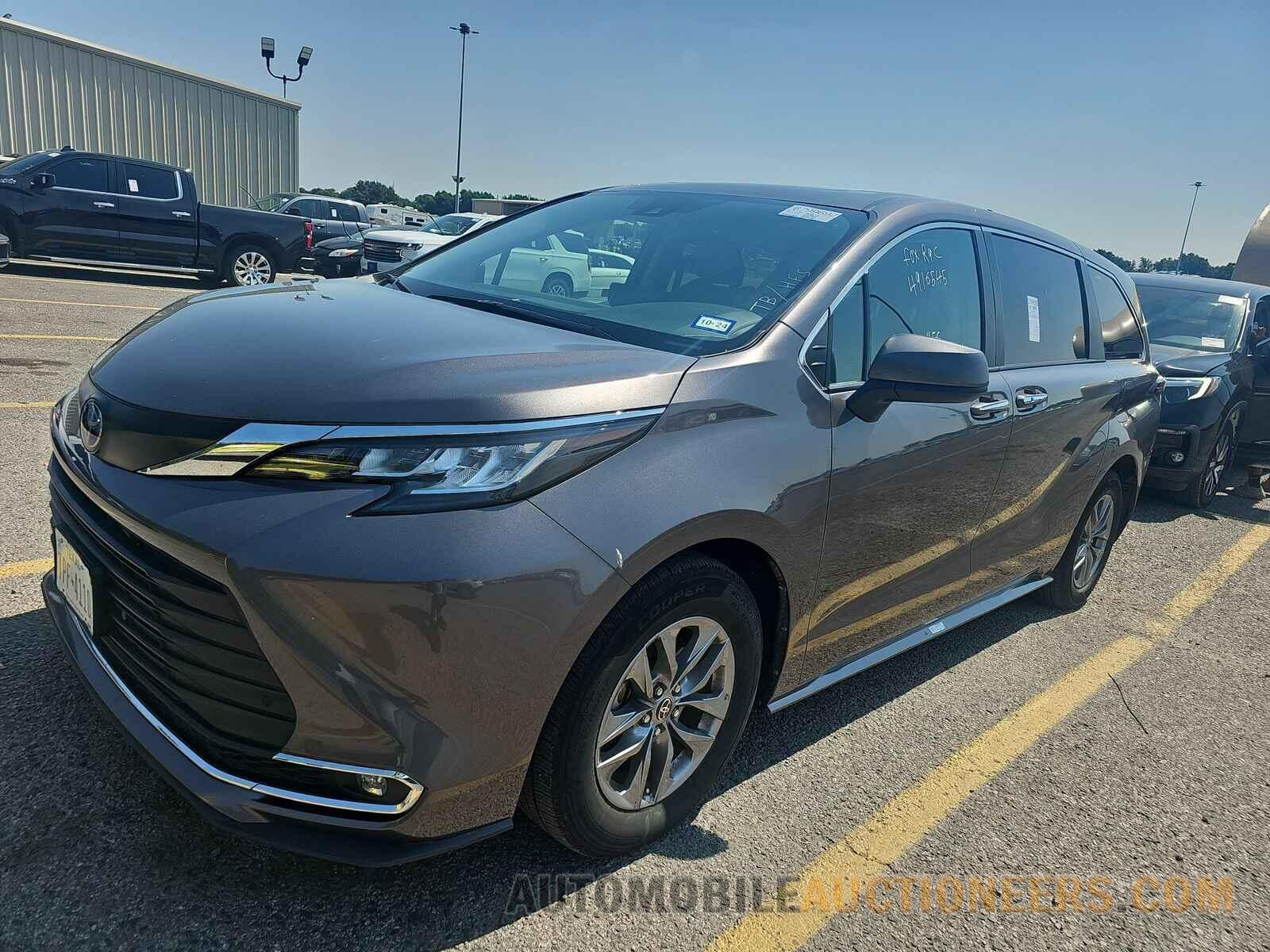 5TDYRKEC8NS129924 Toyota Sienna 2022