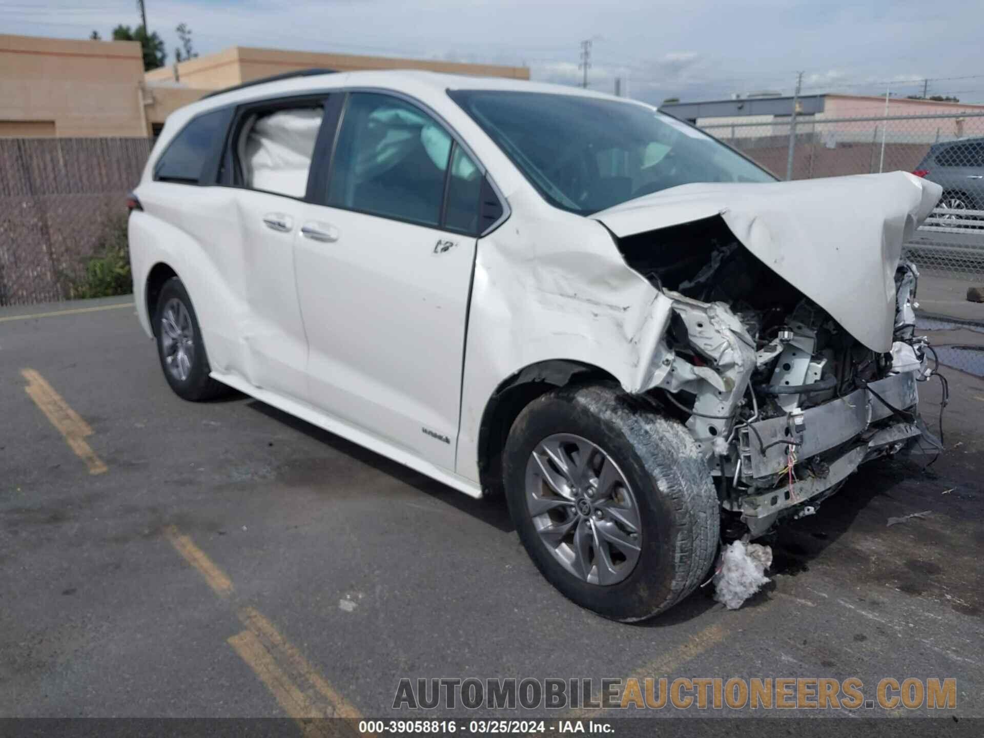 5TDYRKEC9MS026185 TOYOTA SIENNA 2021