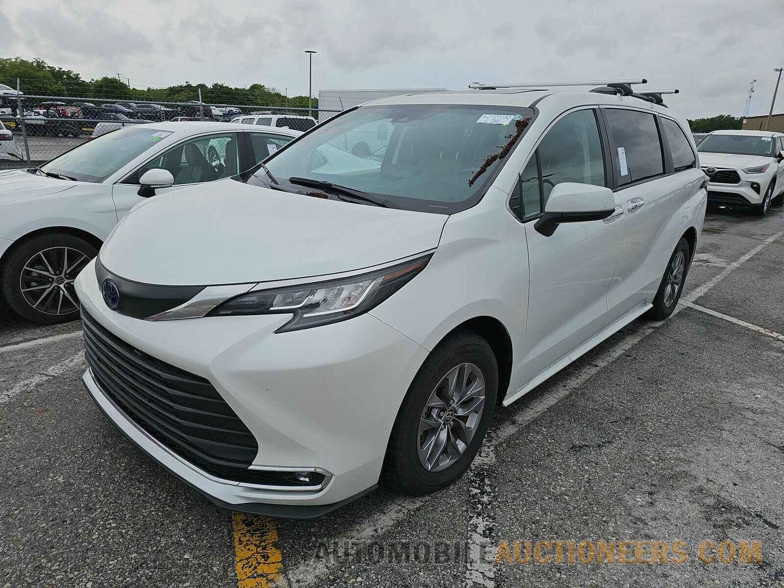 5TDYRKECXPS142029 Toyota Sienna 2023