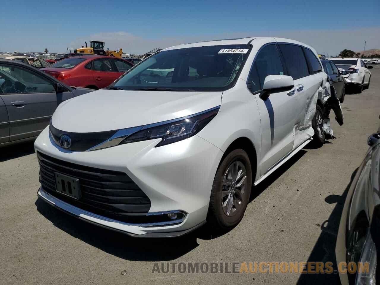 5TDYSKFC2PS095453 TOYOTA SIENNA 2023