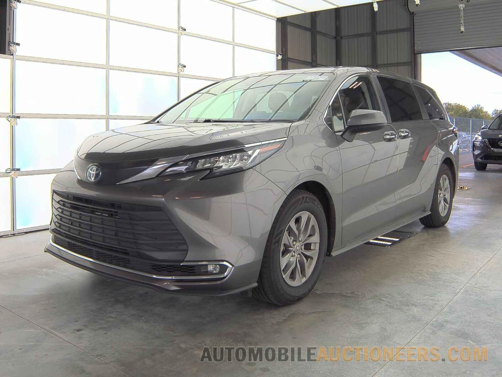 5TDYSKFC4NS072060 Toyota Sienna 2022