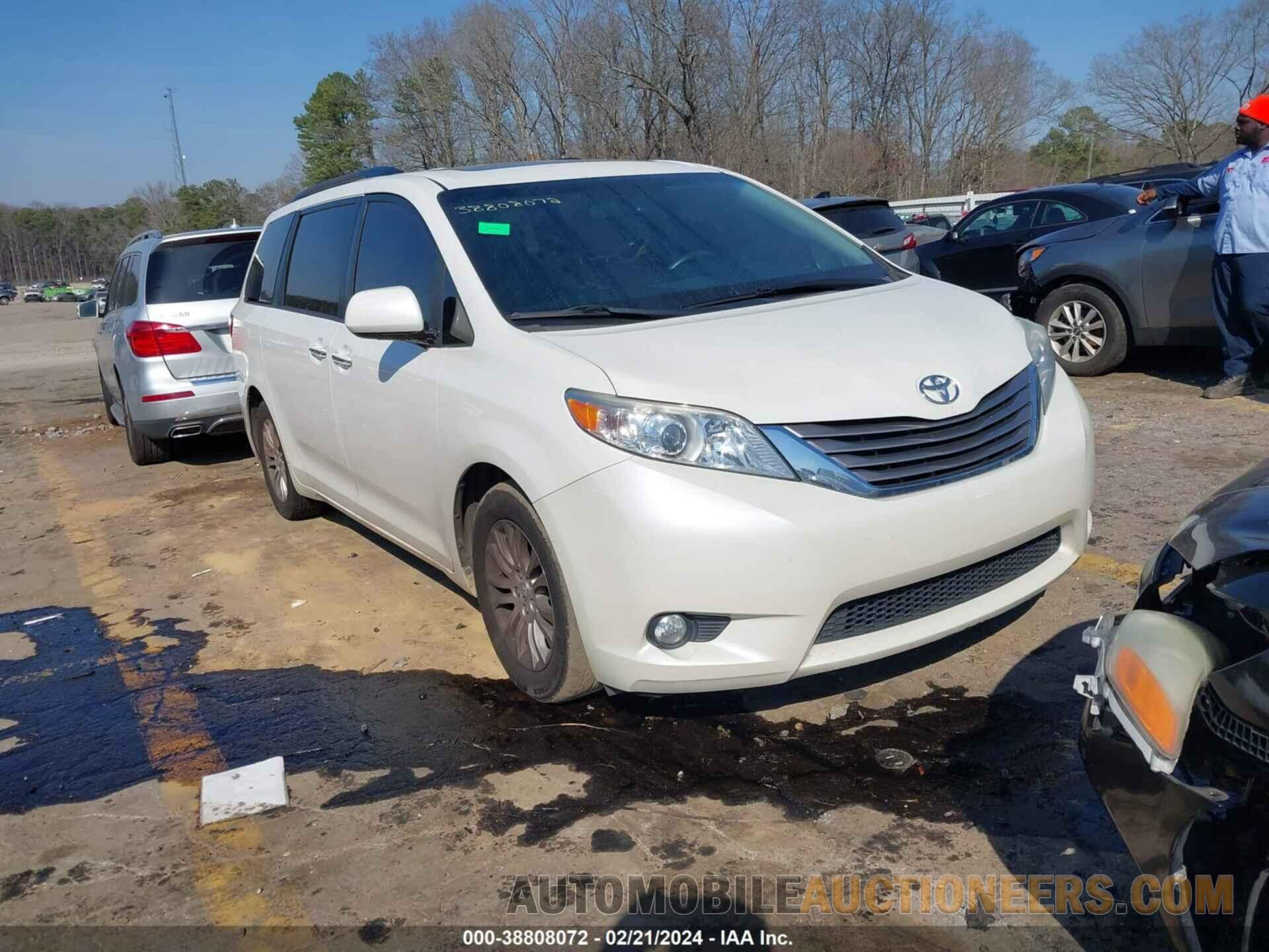 5TDYZ3DC0HS783456 TOYOTA SIENNA 2017