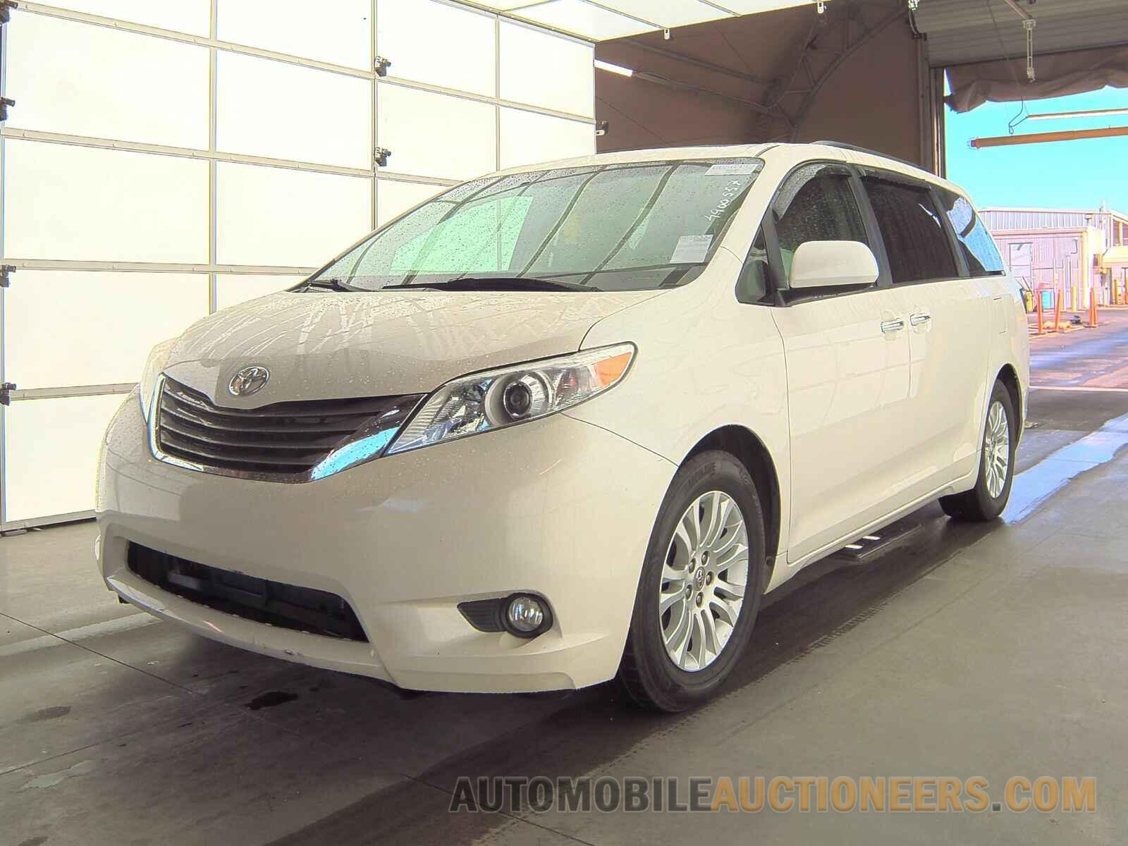 5TDYZ3DC1HS770182 Toyota Sienna 2017