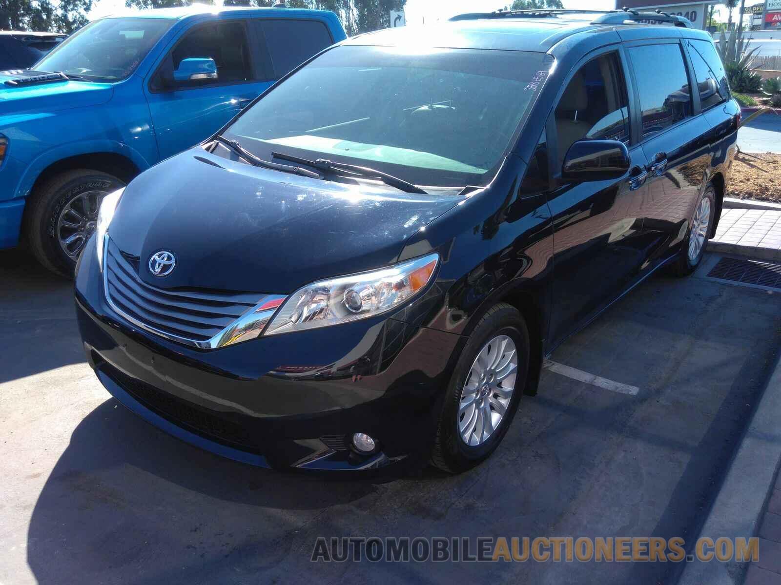 5TDYZ3DC1HS892654 Toyota Sienna 2017