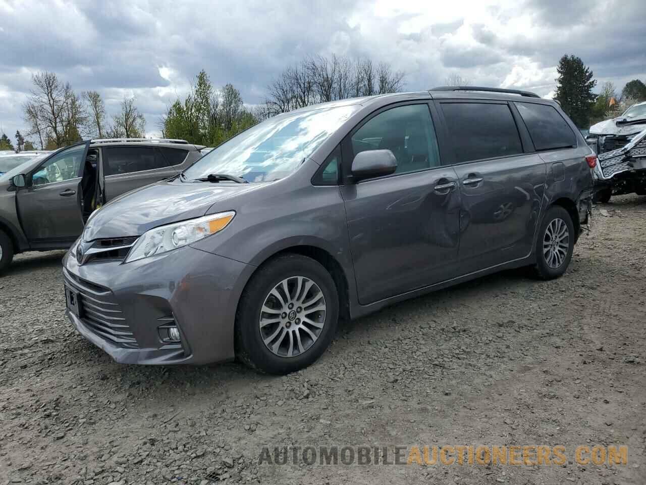 5TDYZ3DC1JS951417 TOYOTA All Models 2018