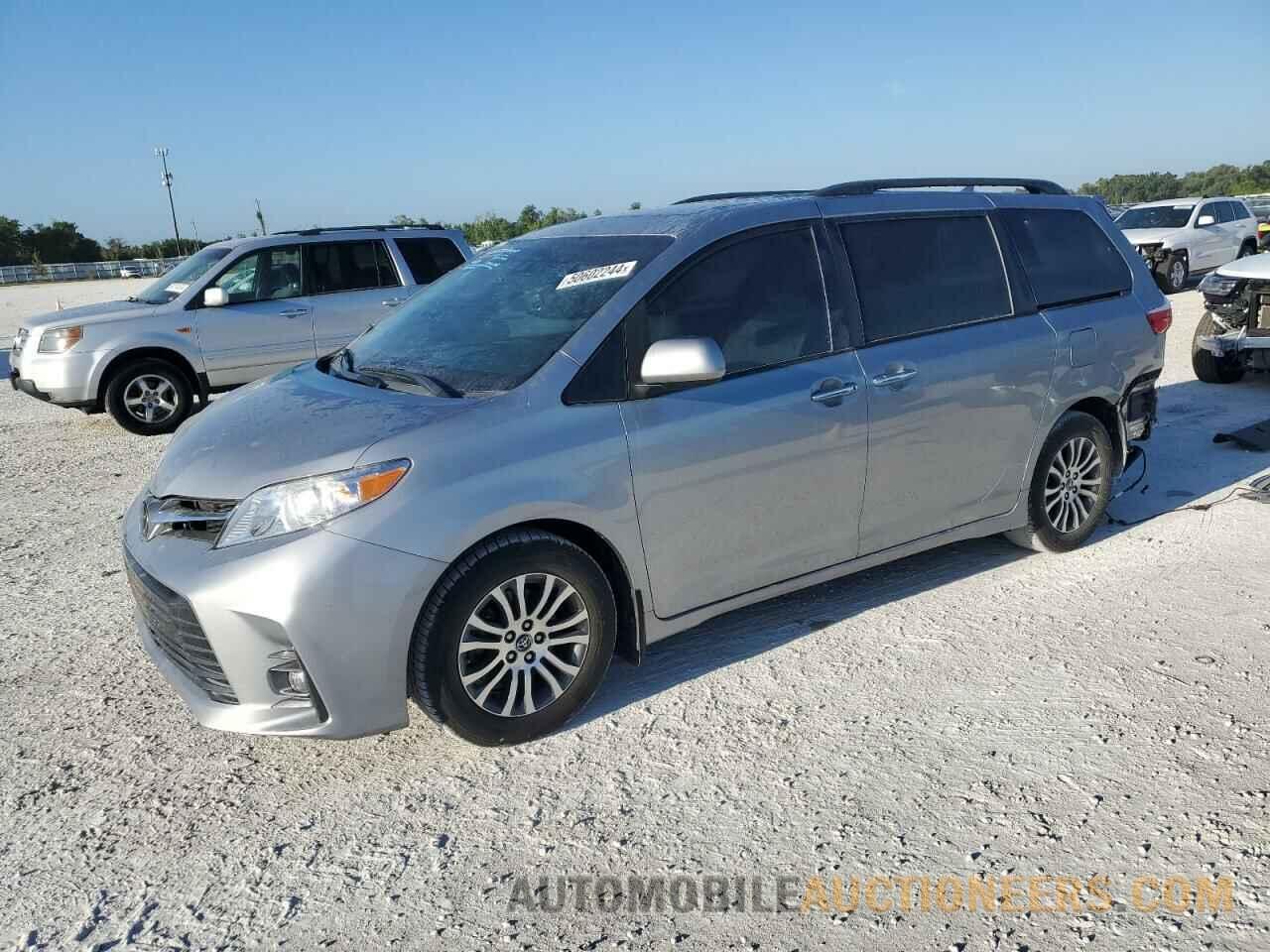 5TDYZ3DC2JS901108 TOYOTA All Models 2018