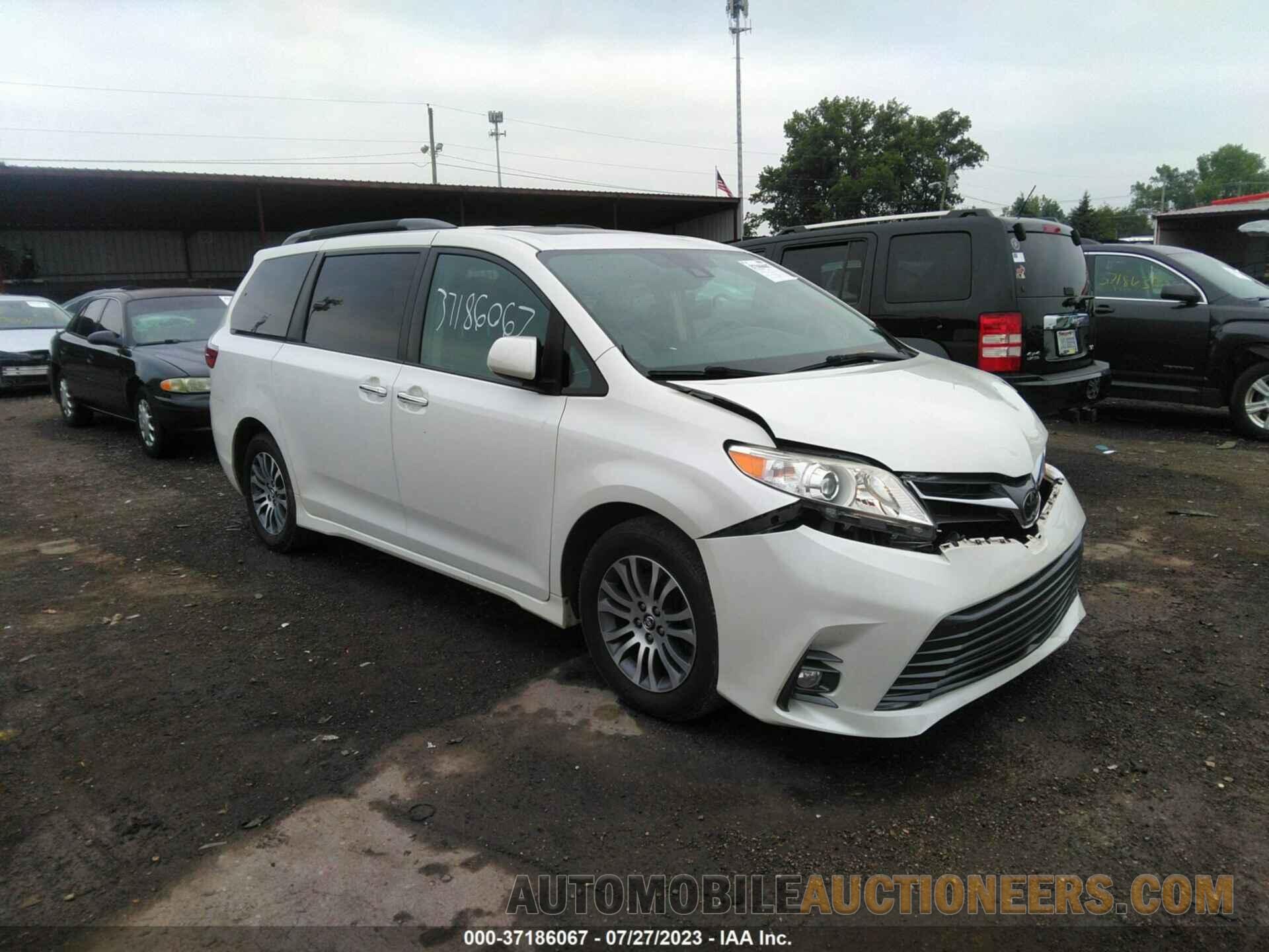 5TDYZ3DC2JS905448 TOYOTA SIENNA 2018