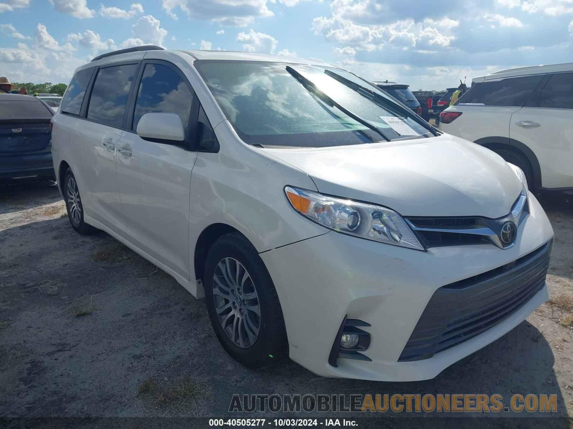 5TDYZ3DC2JS912285 TOYOTA SIENNA 2018