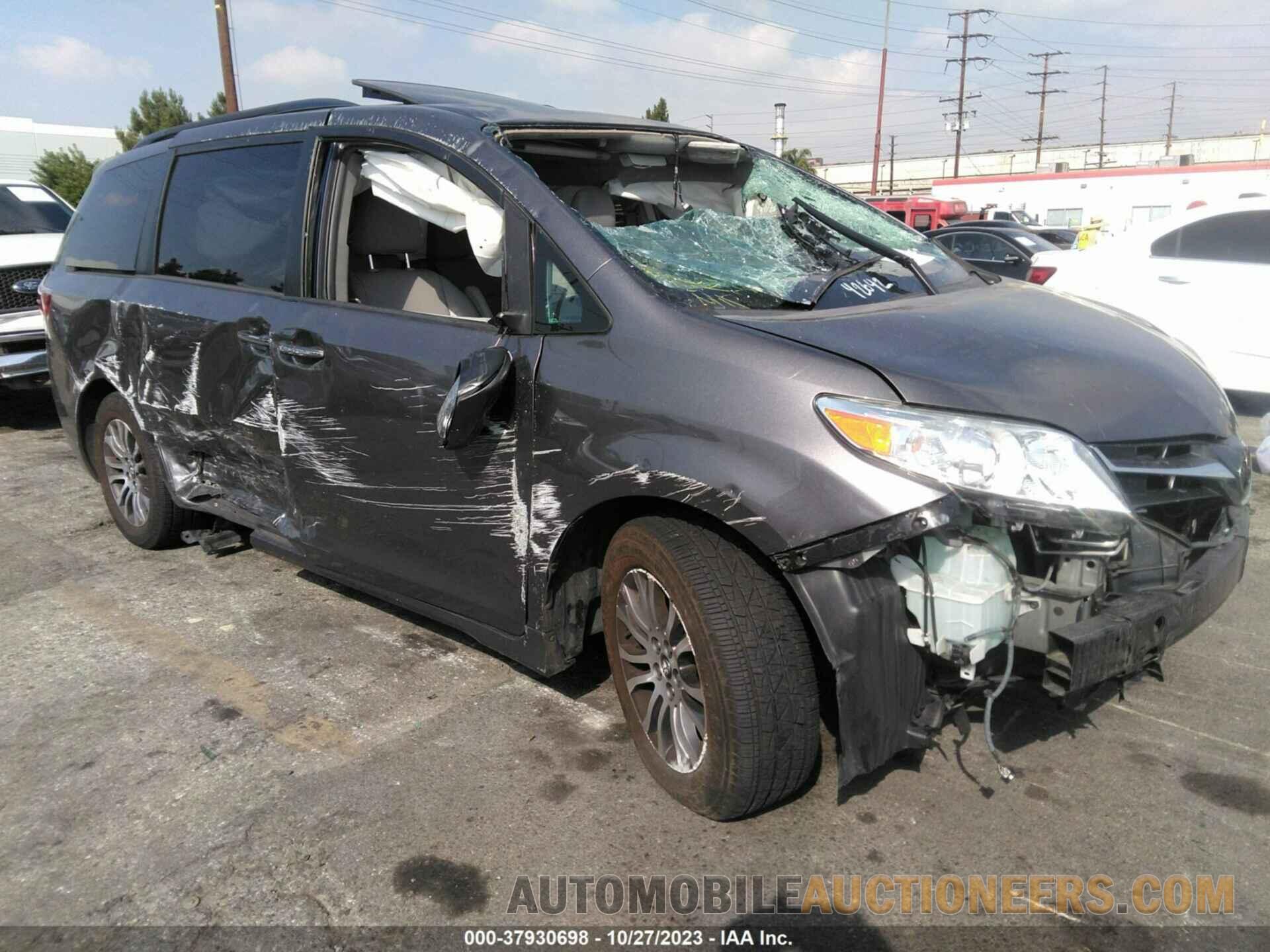 5TDYZ3DC2JS921553 TOYOTA SIENNA 2018