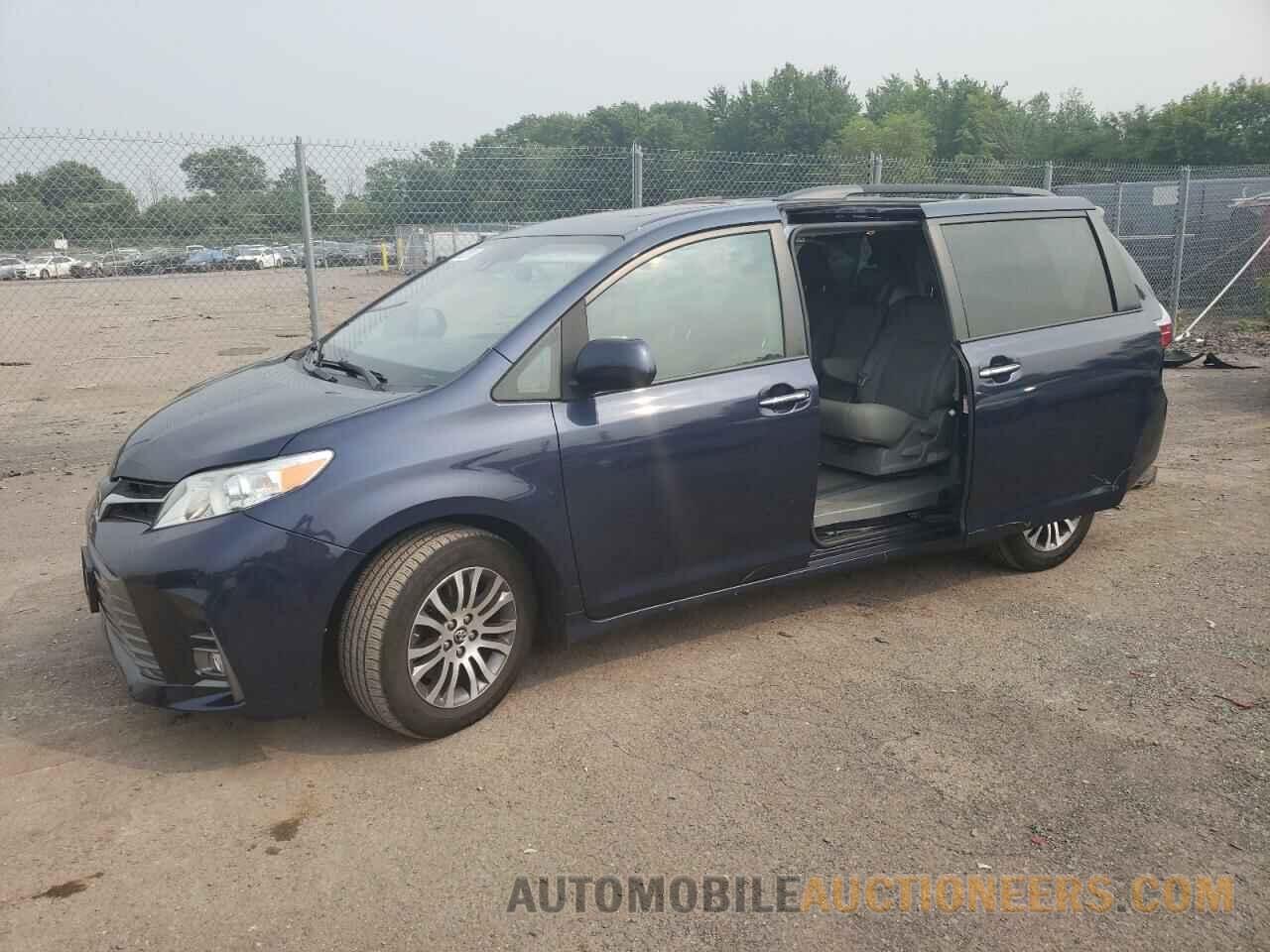 5TDYZ3DC2JS922881 TOYOTA All Models 2018