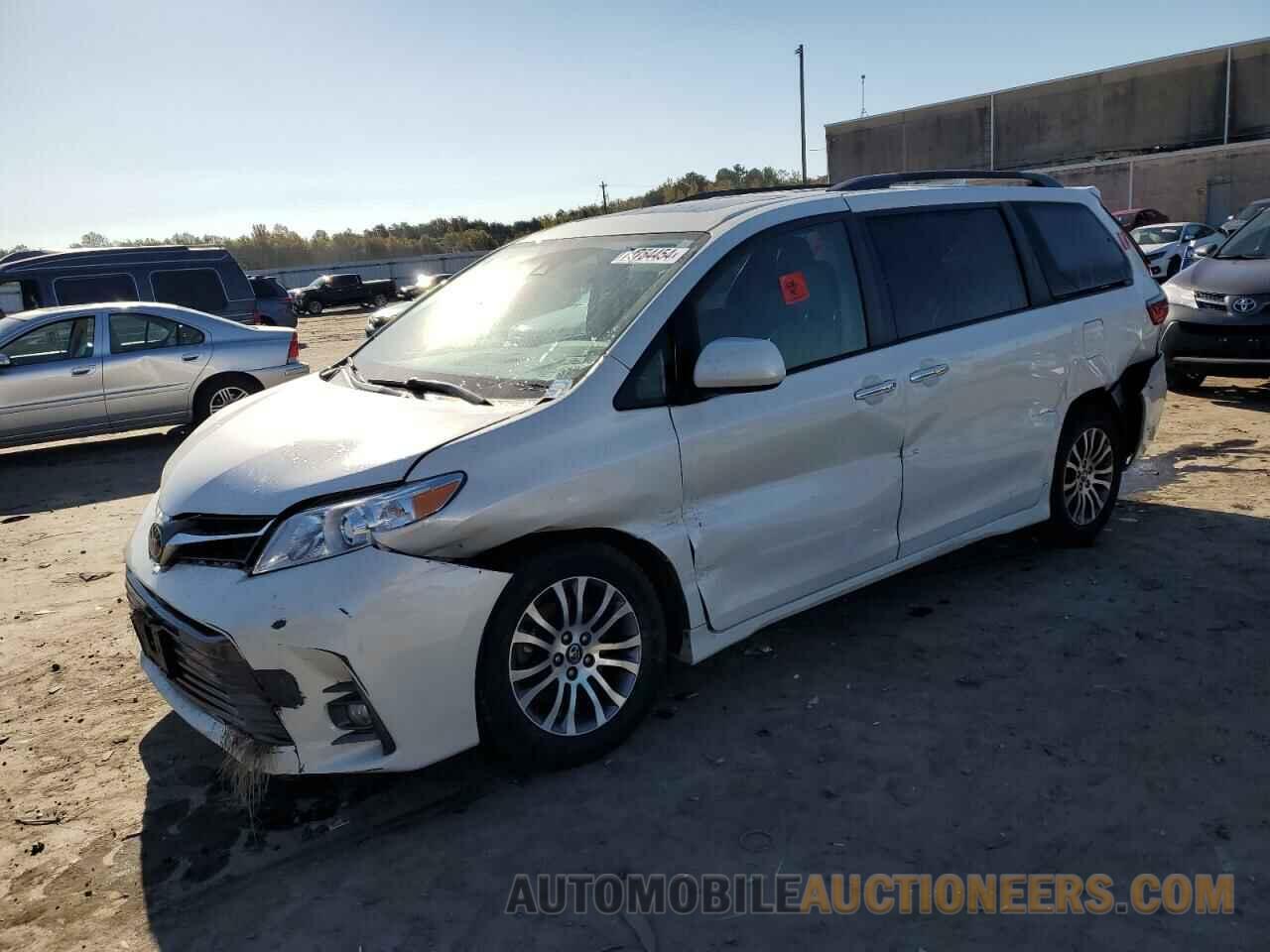 5TDYZ3DC2JS947960 TOYOTA All Models 2018