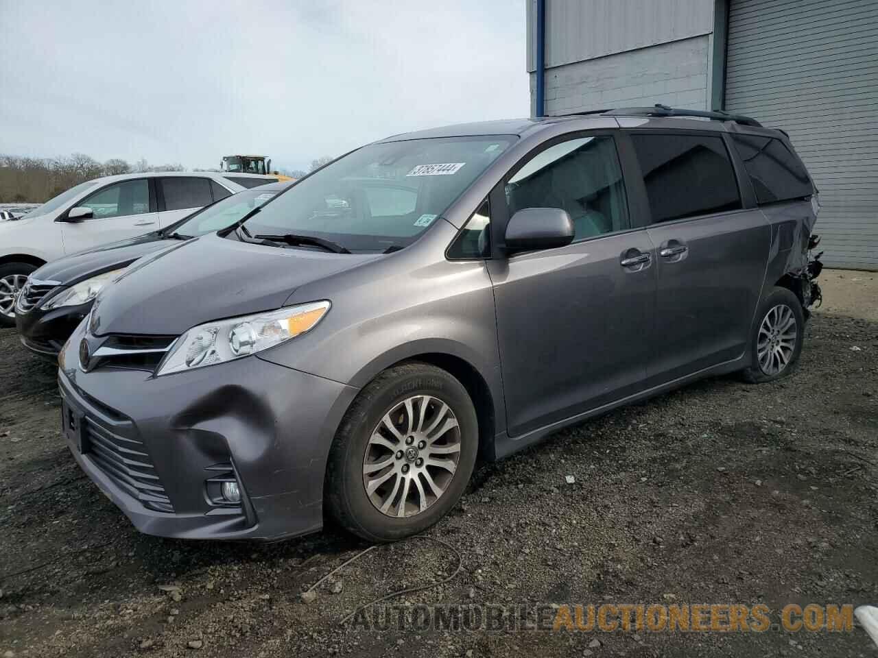 5TDYZ3DC2KS007451 TOYOTA All Models 2019