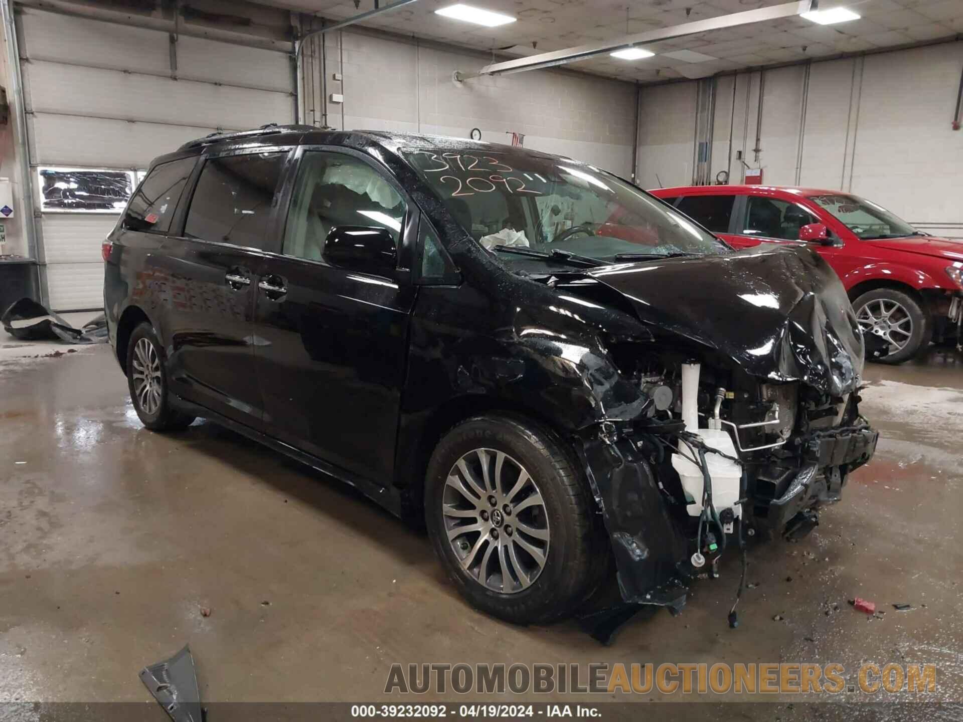 5TDYZ3DC2KS018059 TOYOTA SIENNA 2019