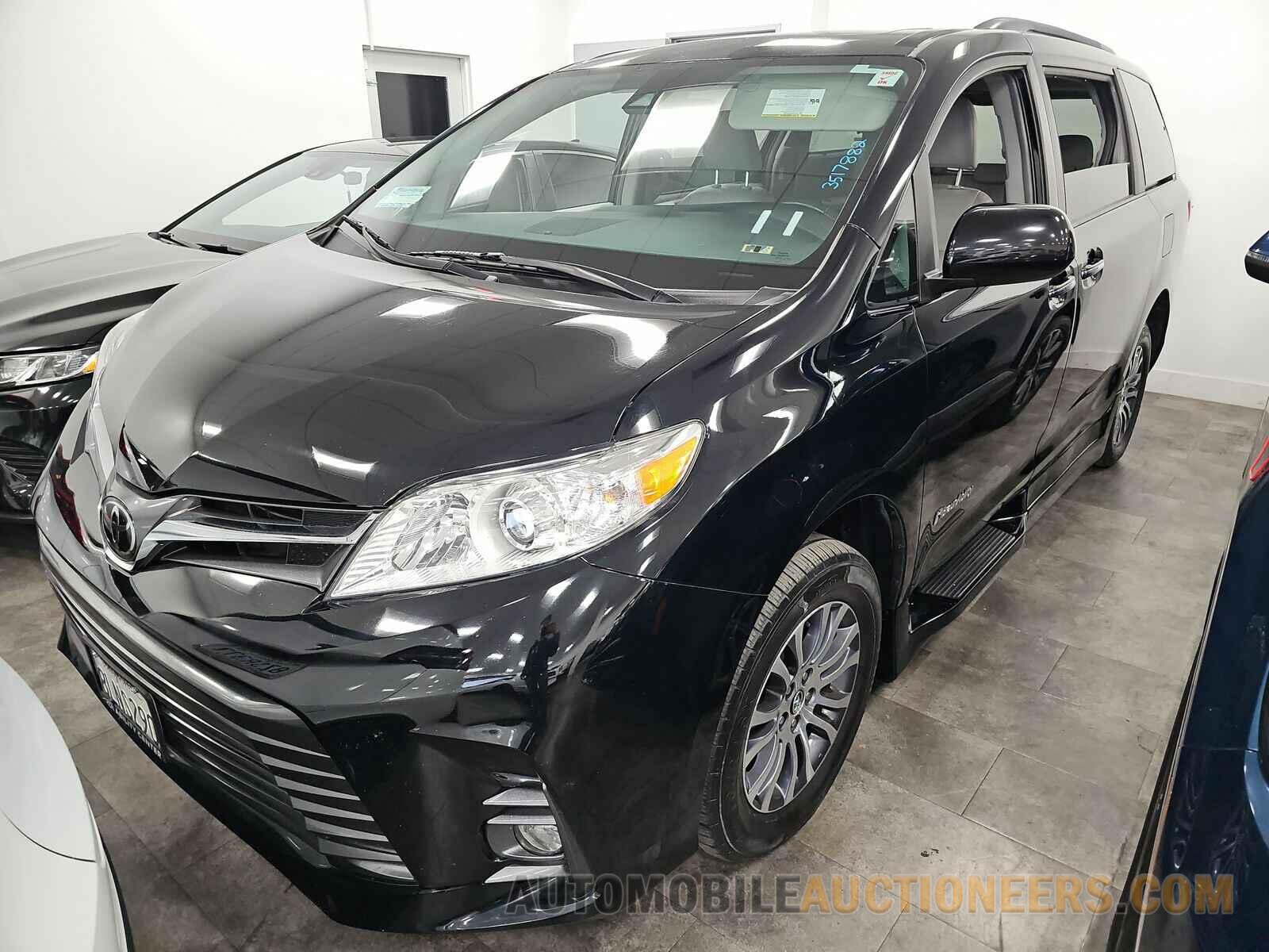 5TDYZ3DC2KS970527 Toyota Sienna 2019