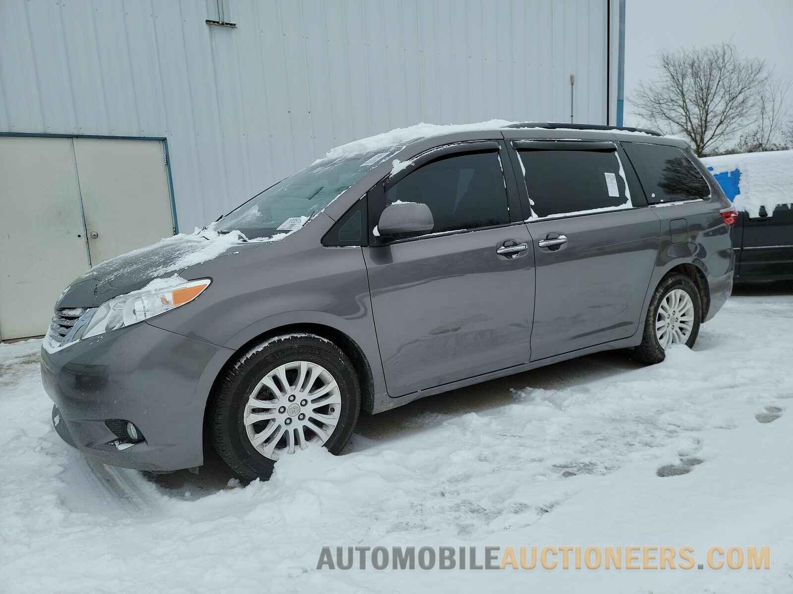 5TDYZ3DC3HS844346 Toyota Sienna 2017