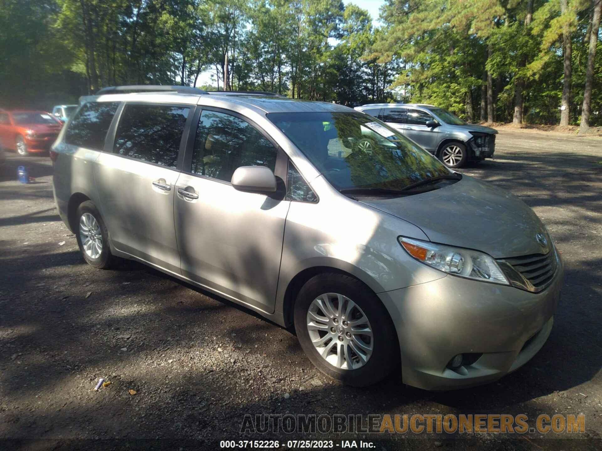 5TDYZ3DC3HS896723 TOYOTA SIENNA 2017