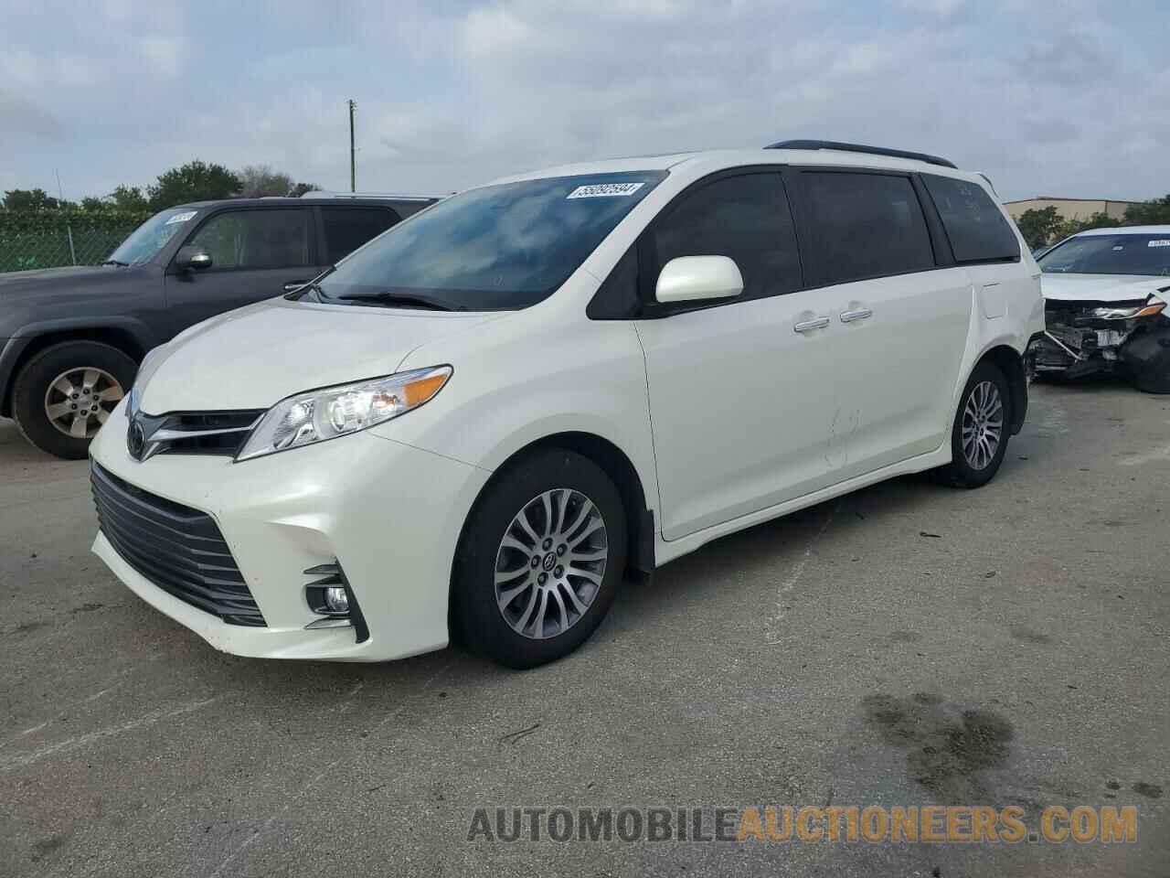 5TDYZ3DC3JS913767 TOYOTA All Models 2018