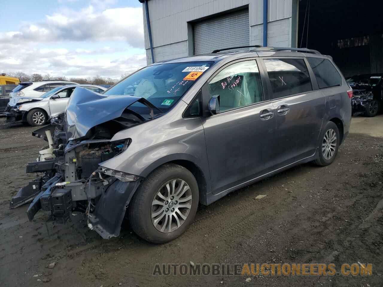 5TDYZ3DC3JS923165 TOYOTA All Models 2018