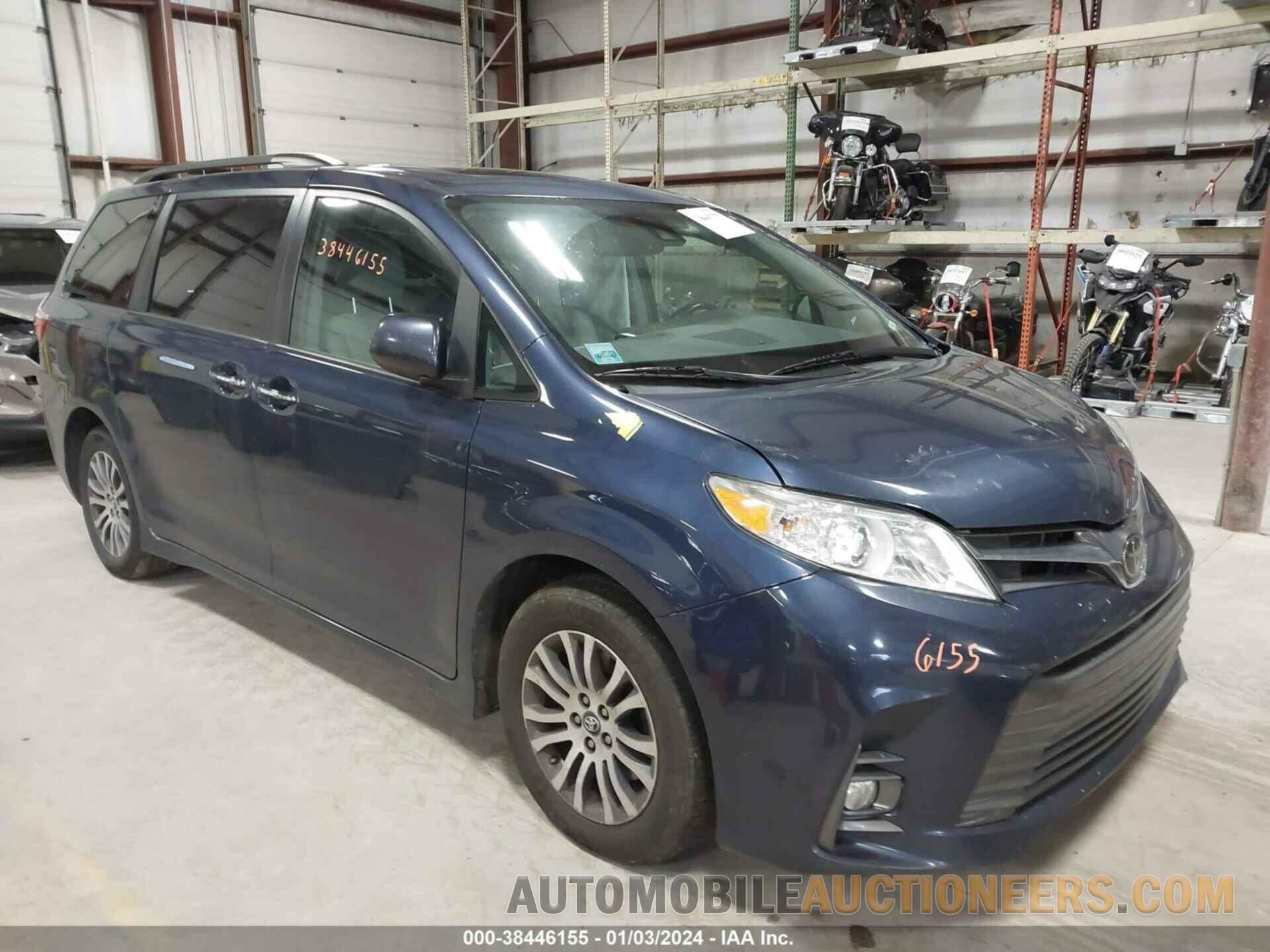 5TDYZ3DC3JS934425 TOYOTA SIENNA 2018