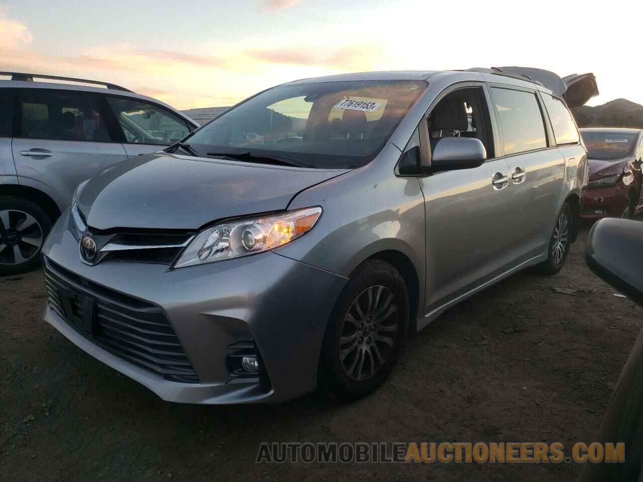 5TDYZ3DC3JS956750 TOYOTA All Models 2018